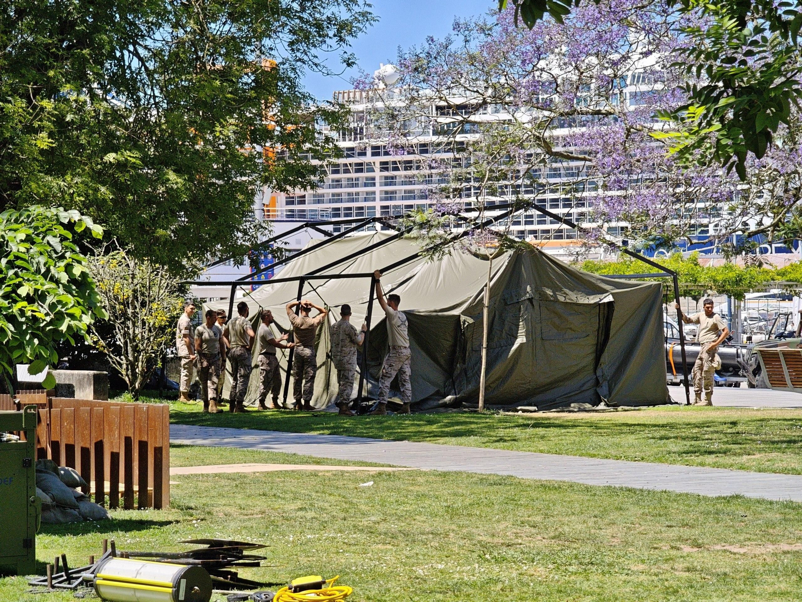 Galería | Las Fuerzas Armadas recogen sus bártulos tras una semana en Vigo