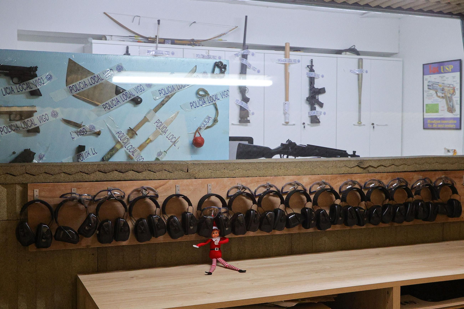 Galería | Niños y mayores descubren el trabajo de la Policía Local de Vigo