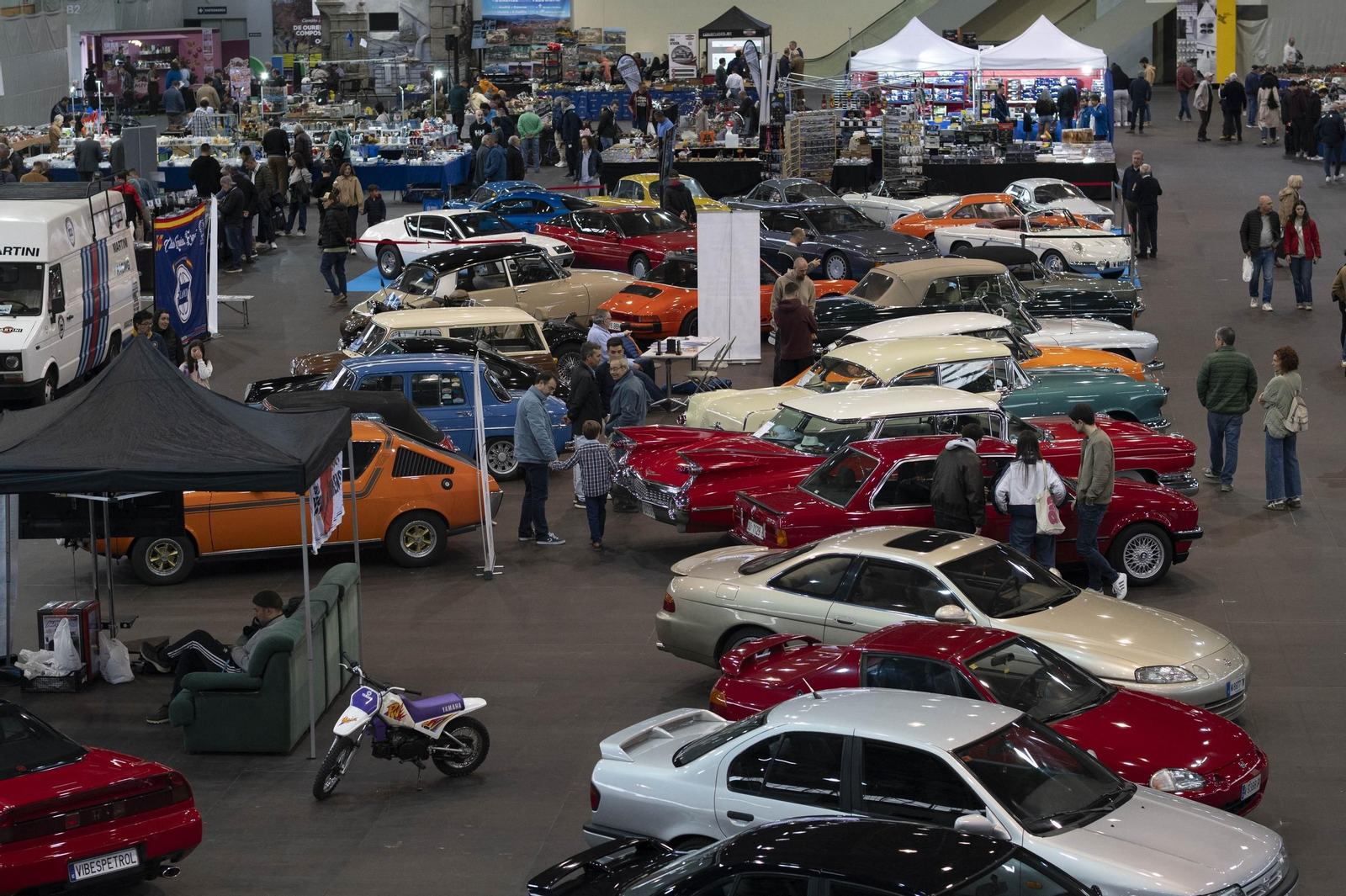 Galería | Expourense retrocede varias décadas con la belleza de los coches clásicos