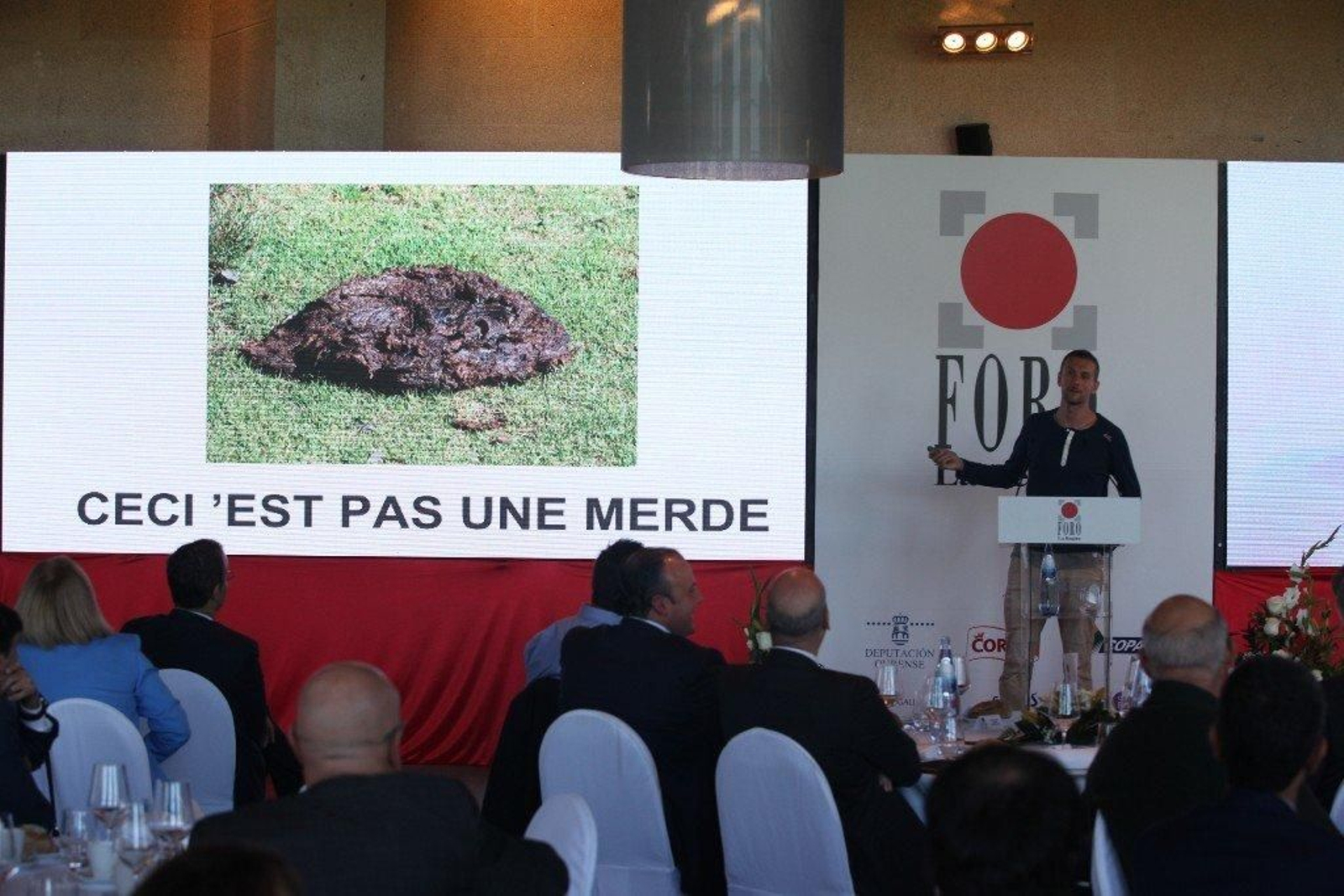 Karel de Beule, en el Foro La Región - 07