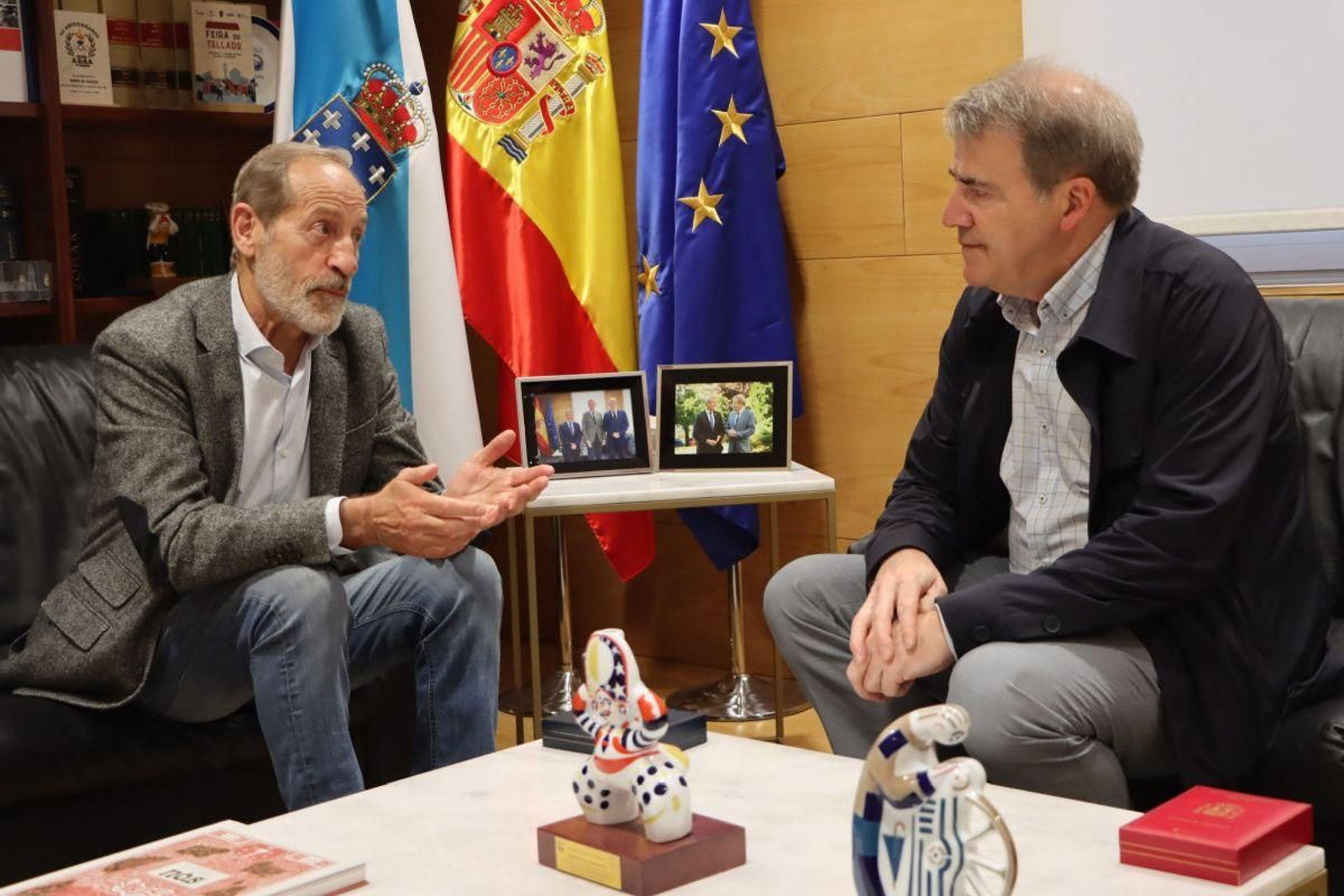El regidor Germán García-Ávila junto al delegado de la Xunta, Manuel Pardo.