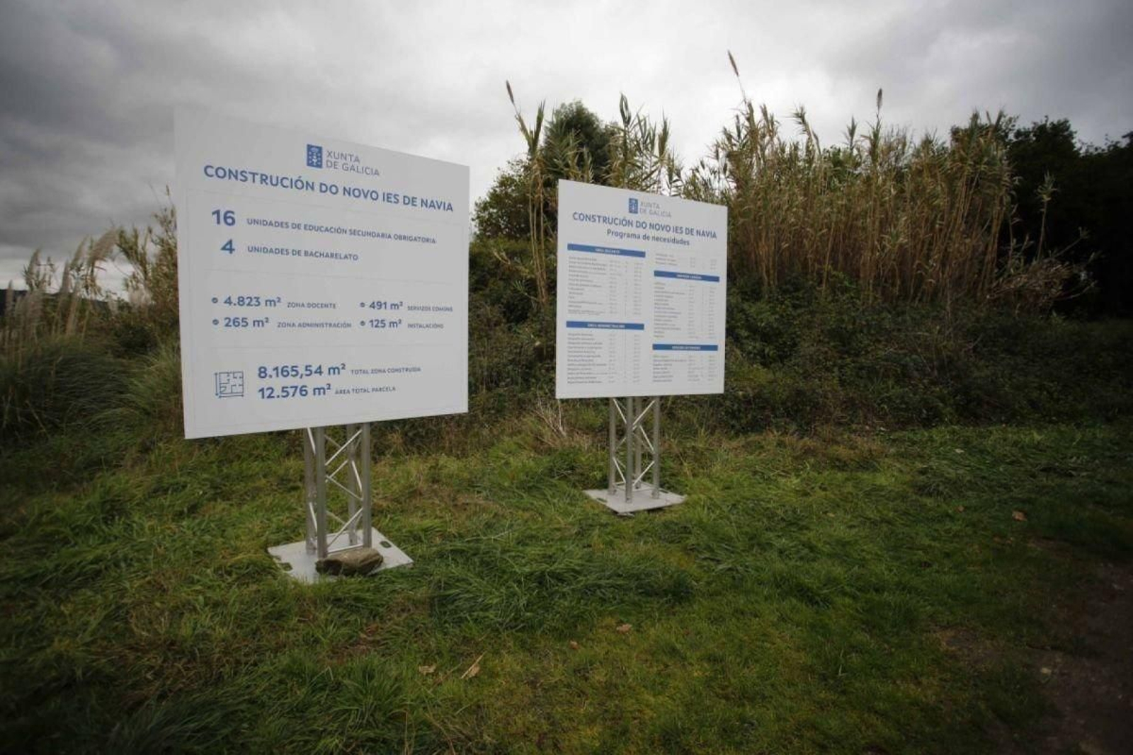 La parcela en la que se construirá el instituto de Navia.