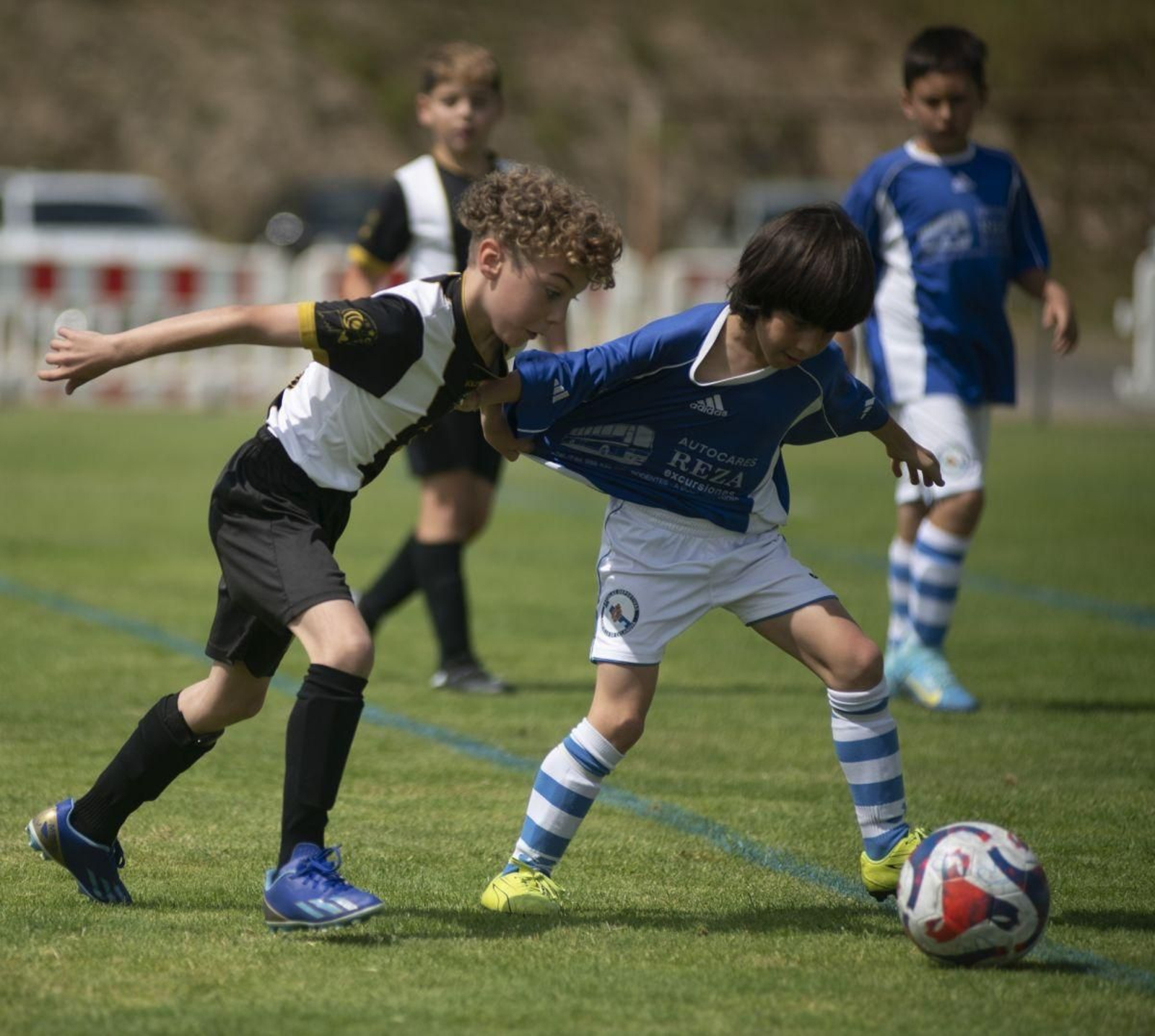 Máxima intensidad en el encuentro disputado entre el Xinzo y el Celanova.
