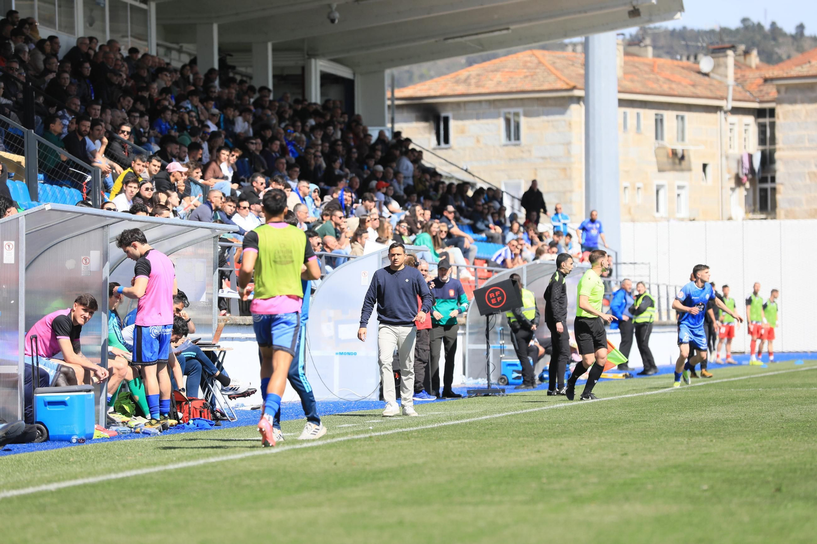 Galería | El buen tiempo acompaña el duelo en O Couto entre Ourense CF y Ponferradina