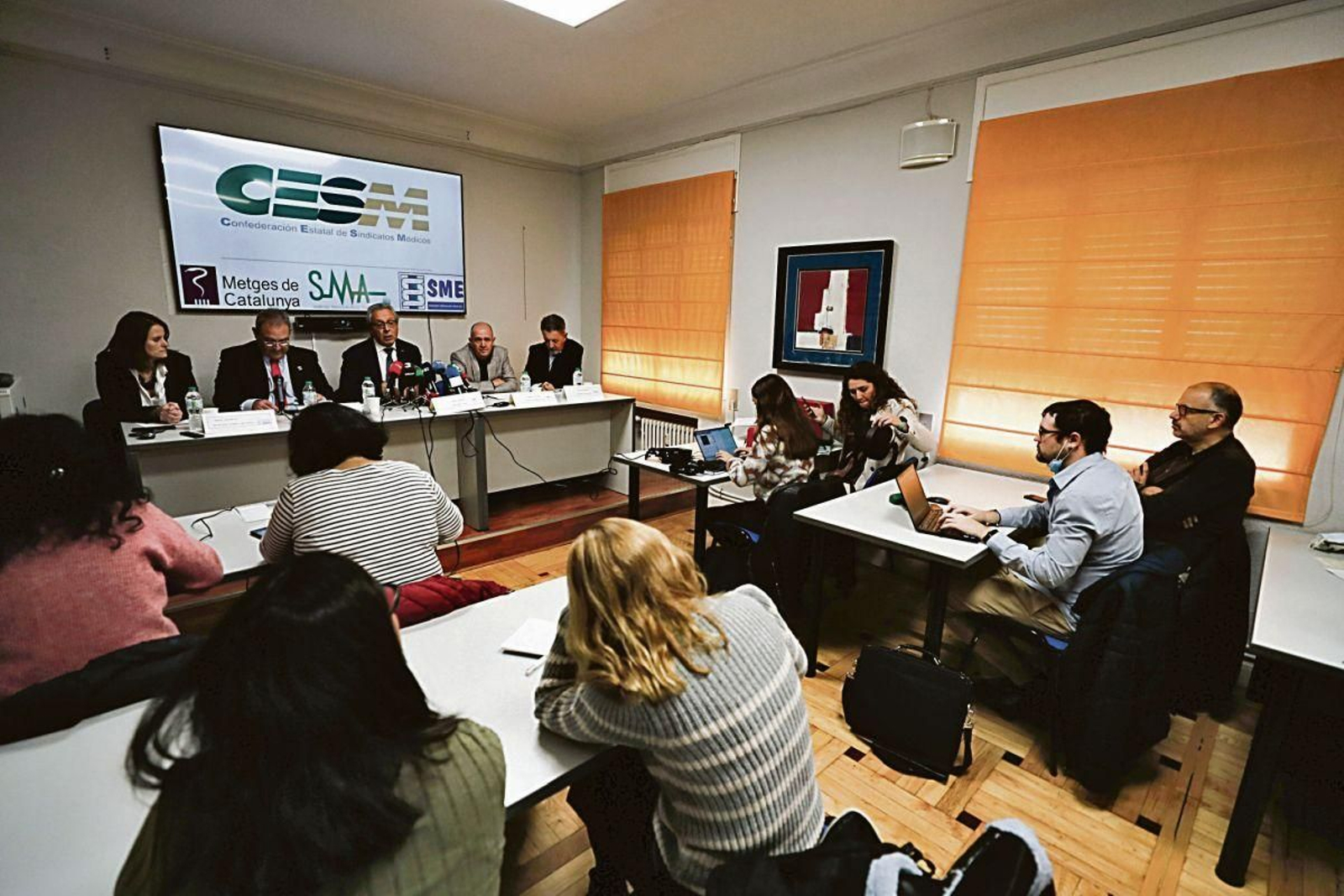 Los representantes sindicales, durante la rueda de prensa.
