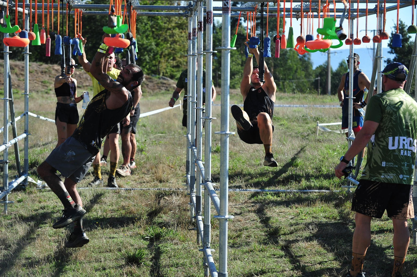 Superando todas las barreras posibles en Toén durante la Uros Race