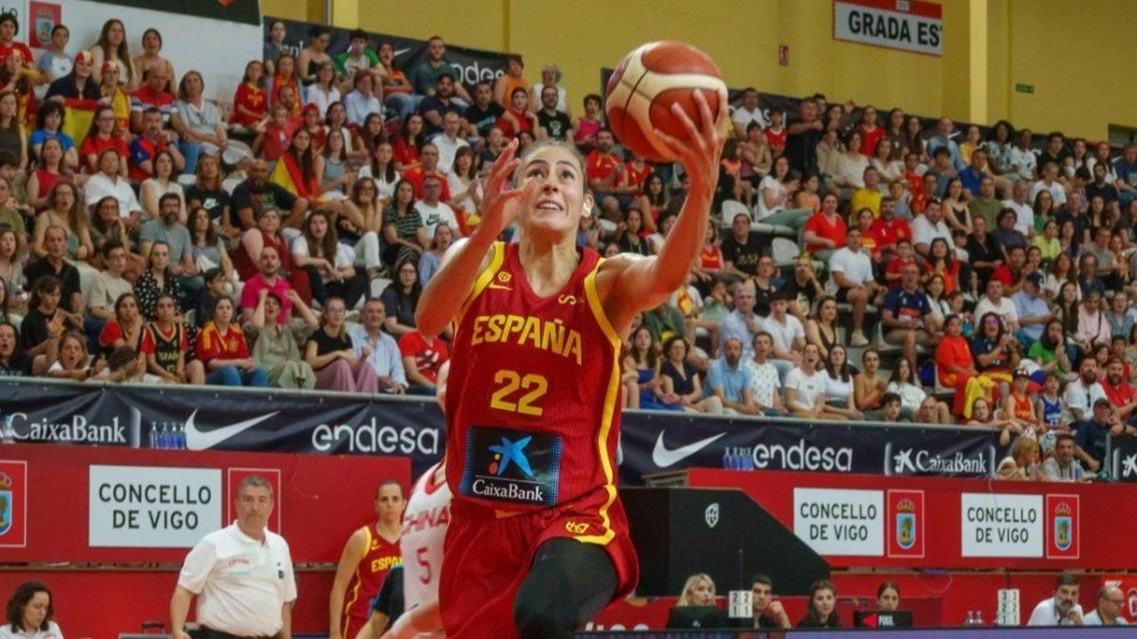 María Conde, máxima anotadora ayer en el pabellón de As Travesas ante China.