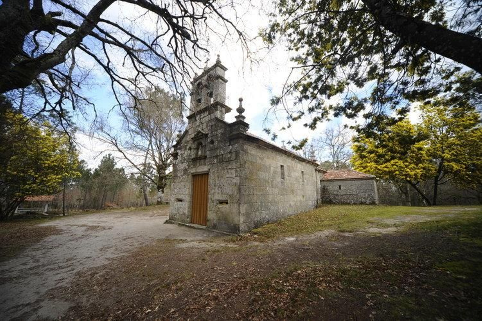 Capilla Pena da Sela, en O Irixo.