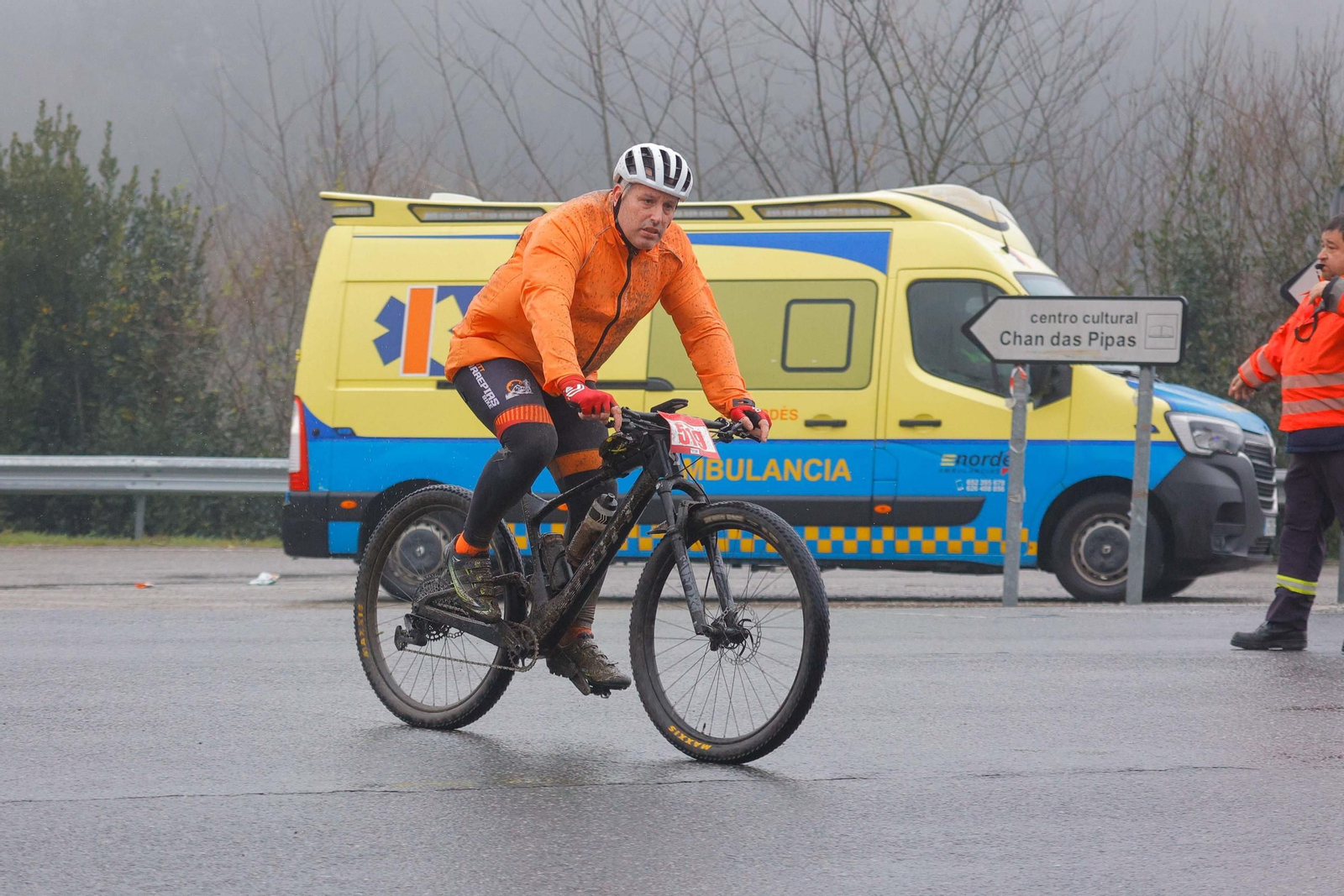 Galería | Decenas de ciclistas participan en la Gran Bikedada de Vigo
