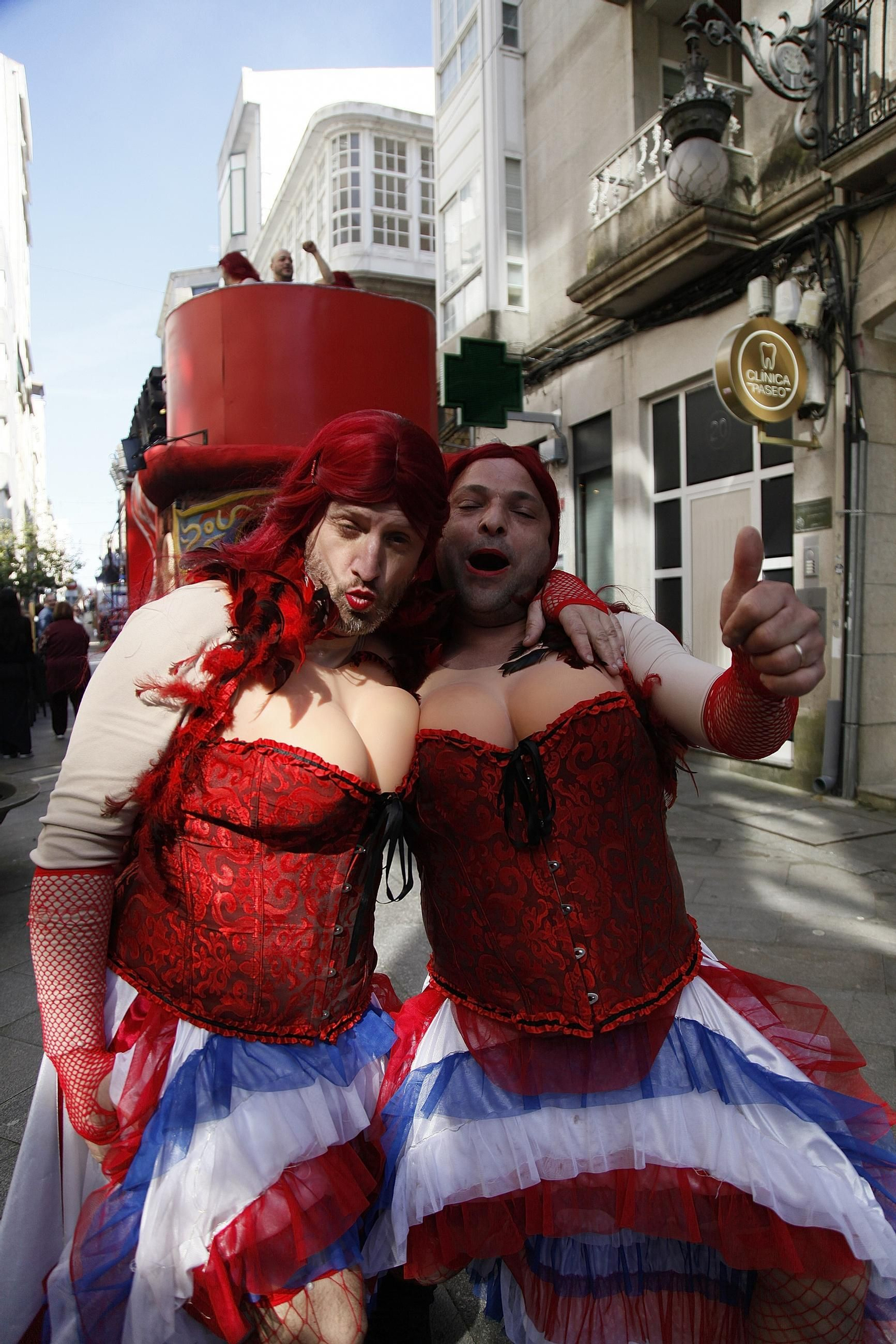 Galería | Sabroso cierre de Entroido en Carballiño, con la Fiesta de la Cachucha