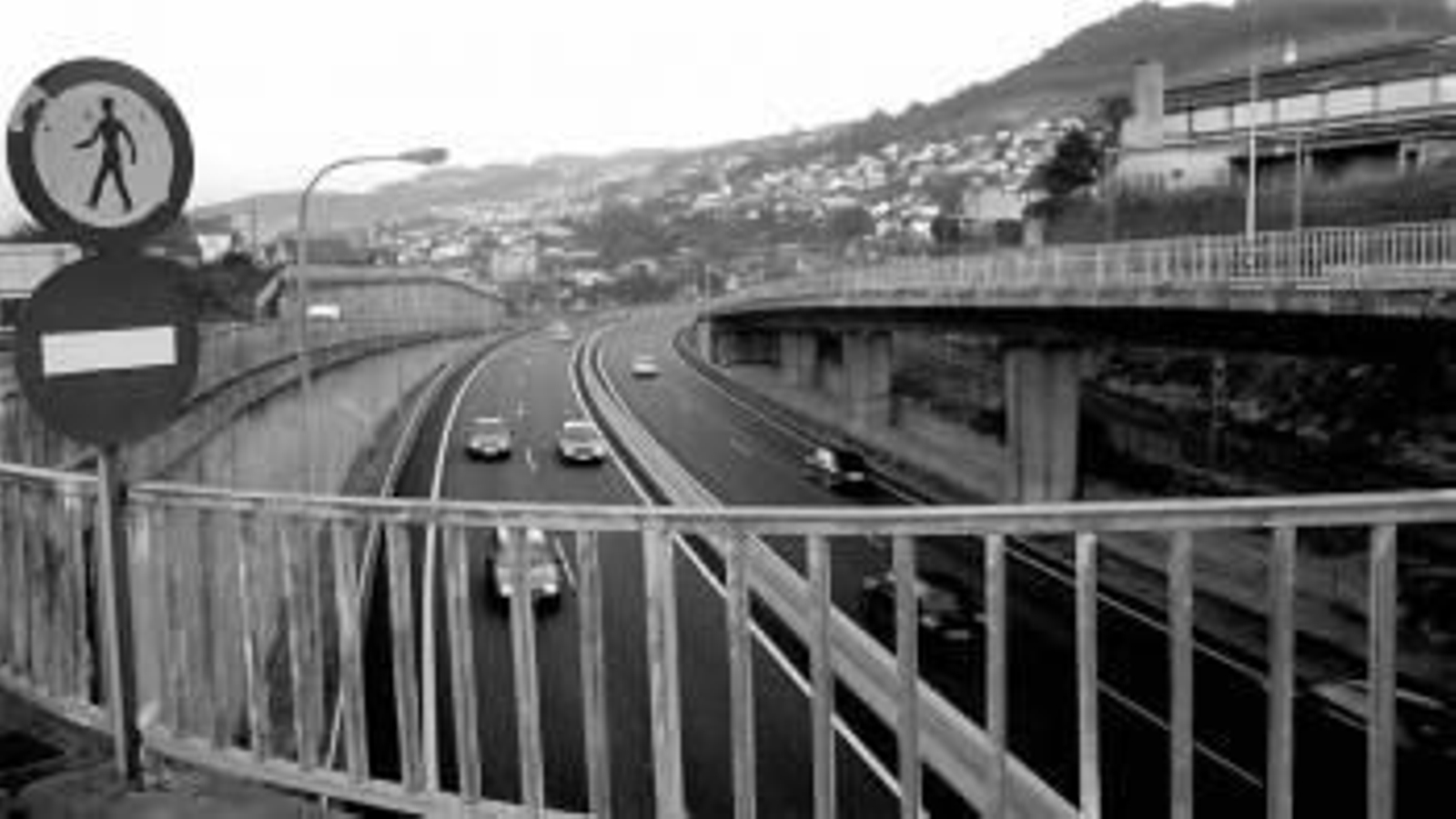 Las protestas por el trazado de la AP-9 fueron las primeras y lograron que hubiera 2 puentes.