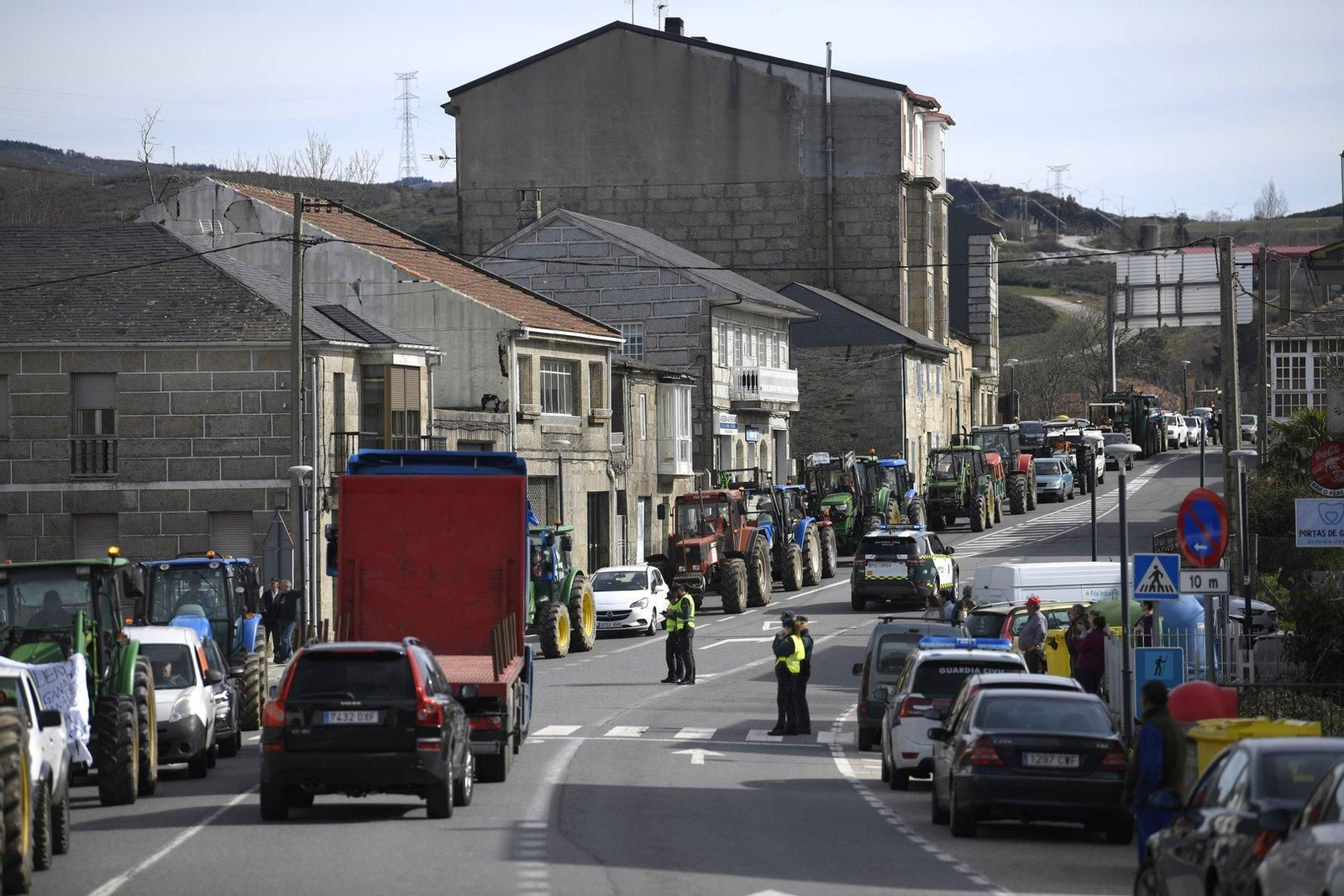 Protestas de ganaderos y agricultores en A Gudiña.