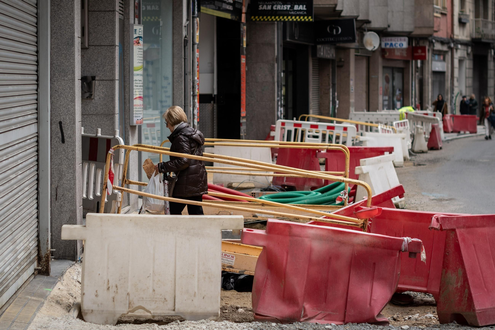 Galería | Así se encuentra la Avenida de Portugal tras la paralización de las obras por impagos del Concello de Ourense