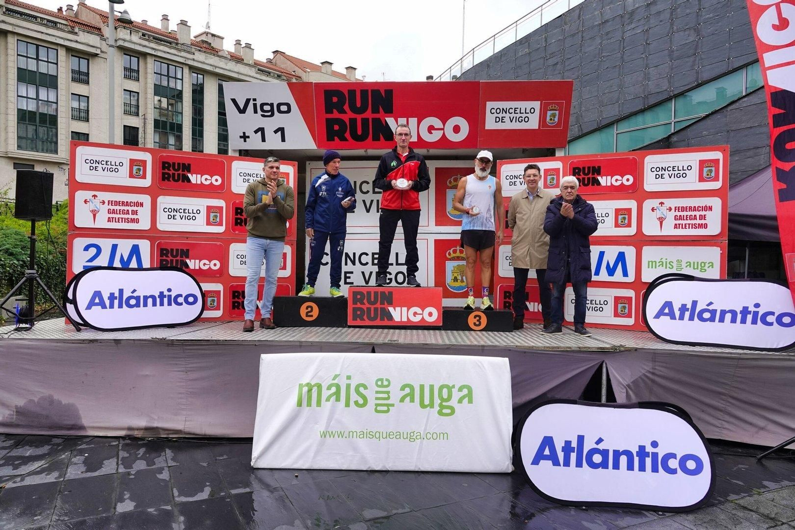 Premios de la carrera Vigo+11 en Coia.