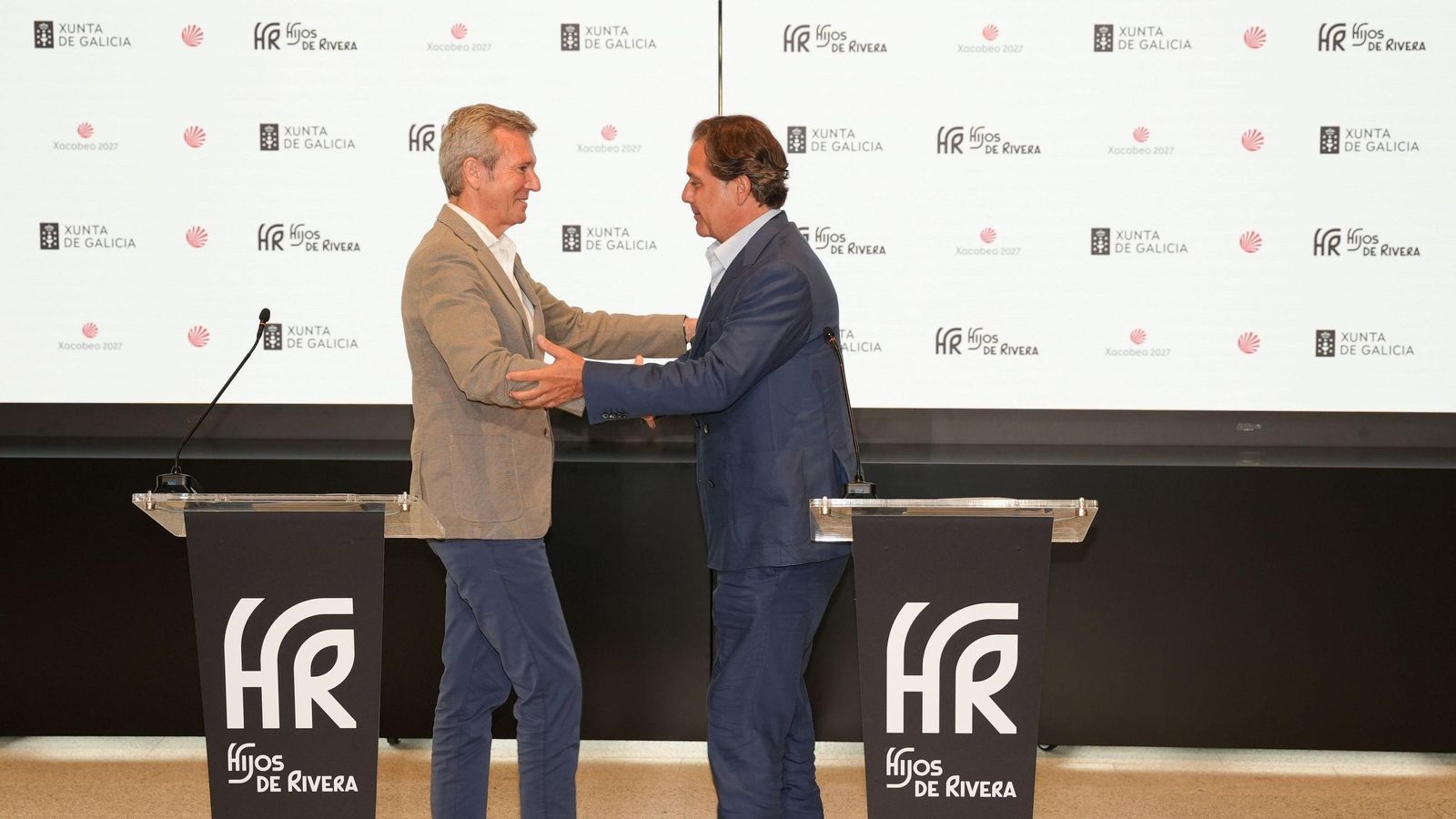 Ignacio Rivera y Alfonso Rueda ratifican públicamente el acuerdo de colaboración por valor de 12 millones de euros.