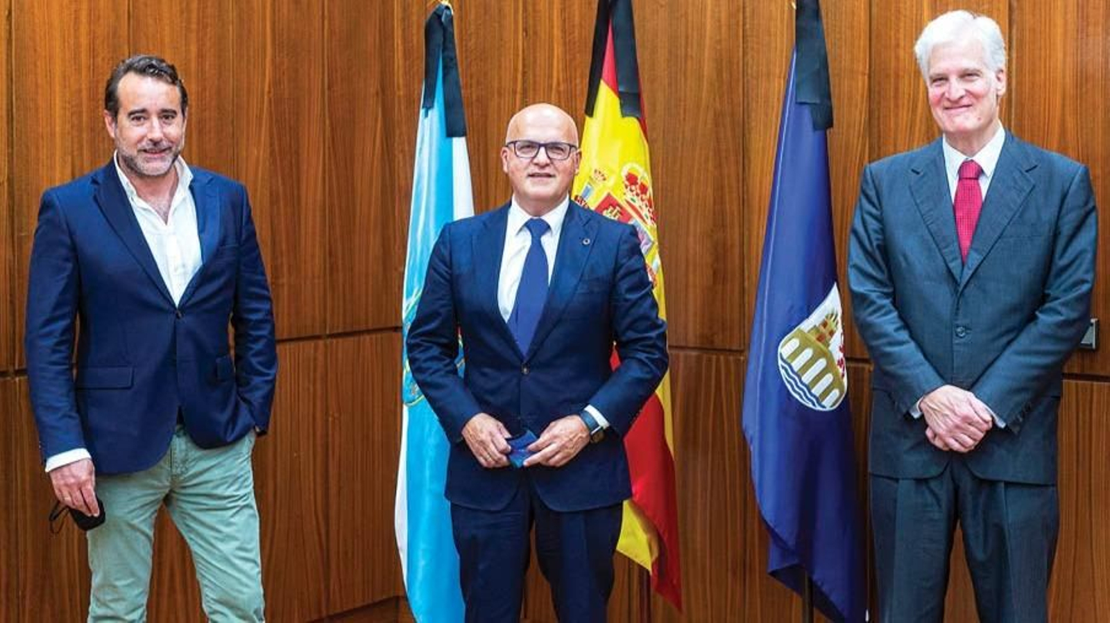 Carlos Díaz, Manuel Baltar y Vicente Martín, en el Pazo Provincial.