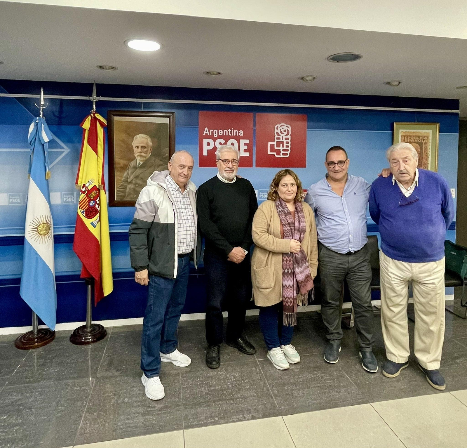 En la imagen los miembros de la nueva gestora.