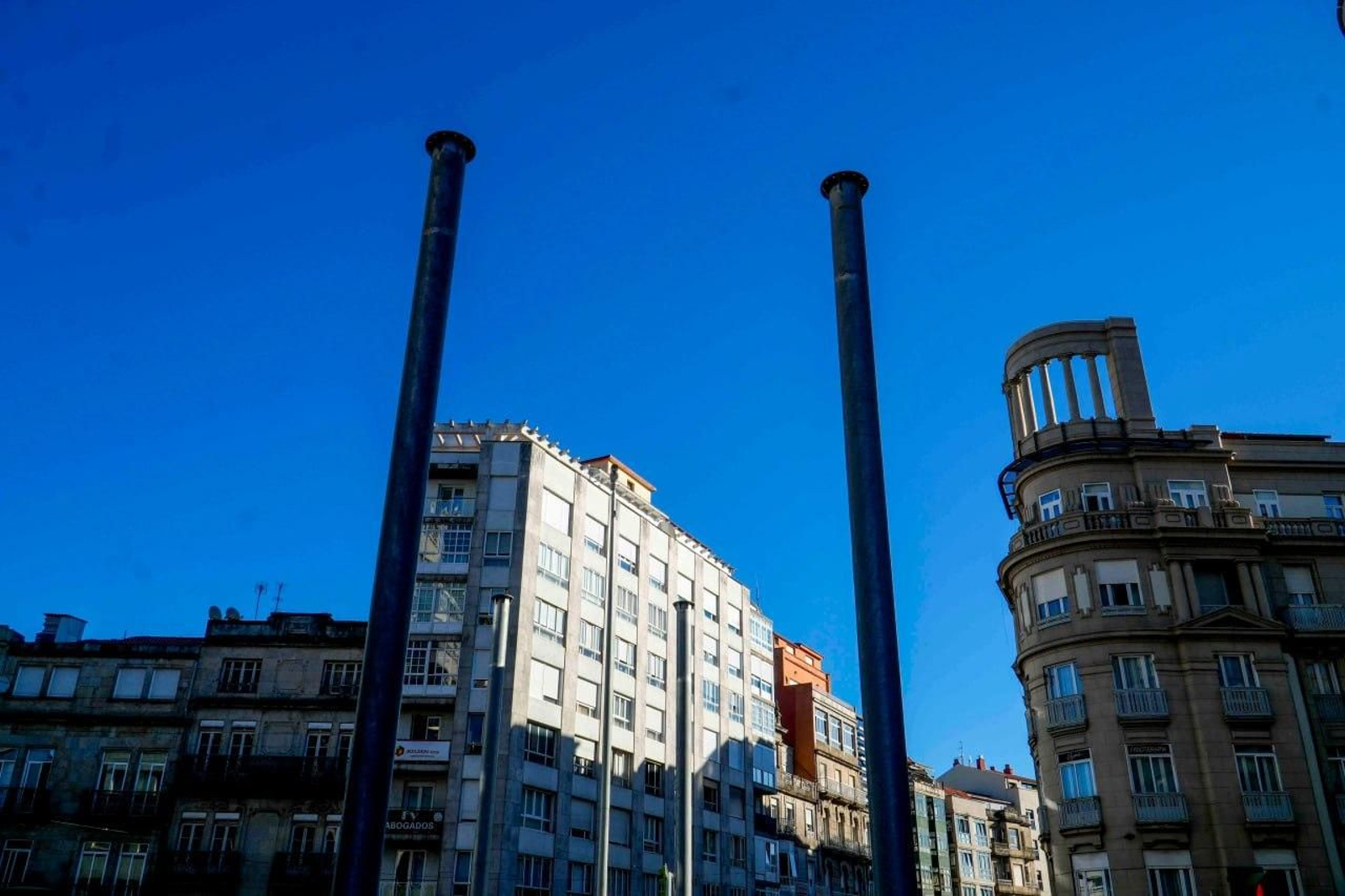Galería | Vigo inicia el montaje de los grandes elementos de la Navidad