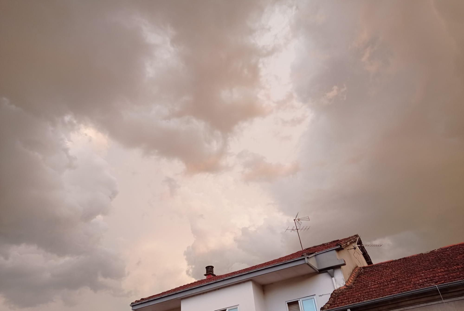 Las tormentas ponen en alerta Ourense 48 horas después de la bomba hídrica.