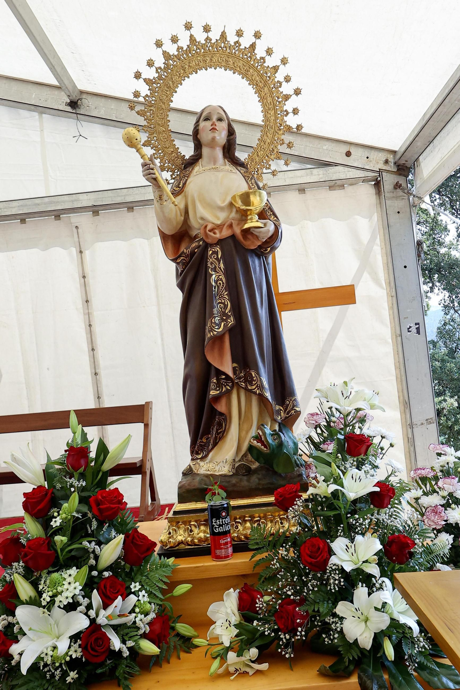 Galería | Ribarteme procesiona a Santa Marta sin "caixóns"