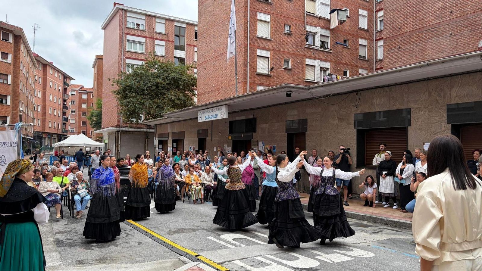 Celebración en las calles del País Vasco del aniversario