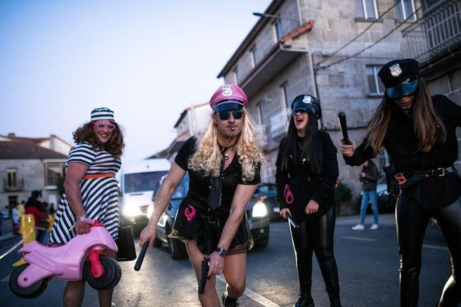 AMOEIRO (RÚA PONTEVEDRA). 23/02/2020. OURENSE. Desfile del Entroido de Amoeiro, para publicidad. FOTO: ÓSCAR PINAL