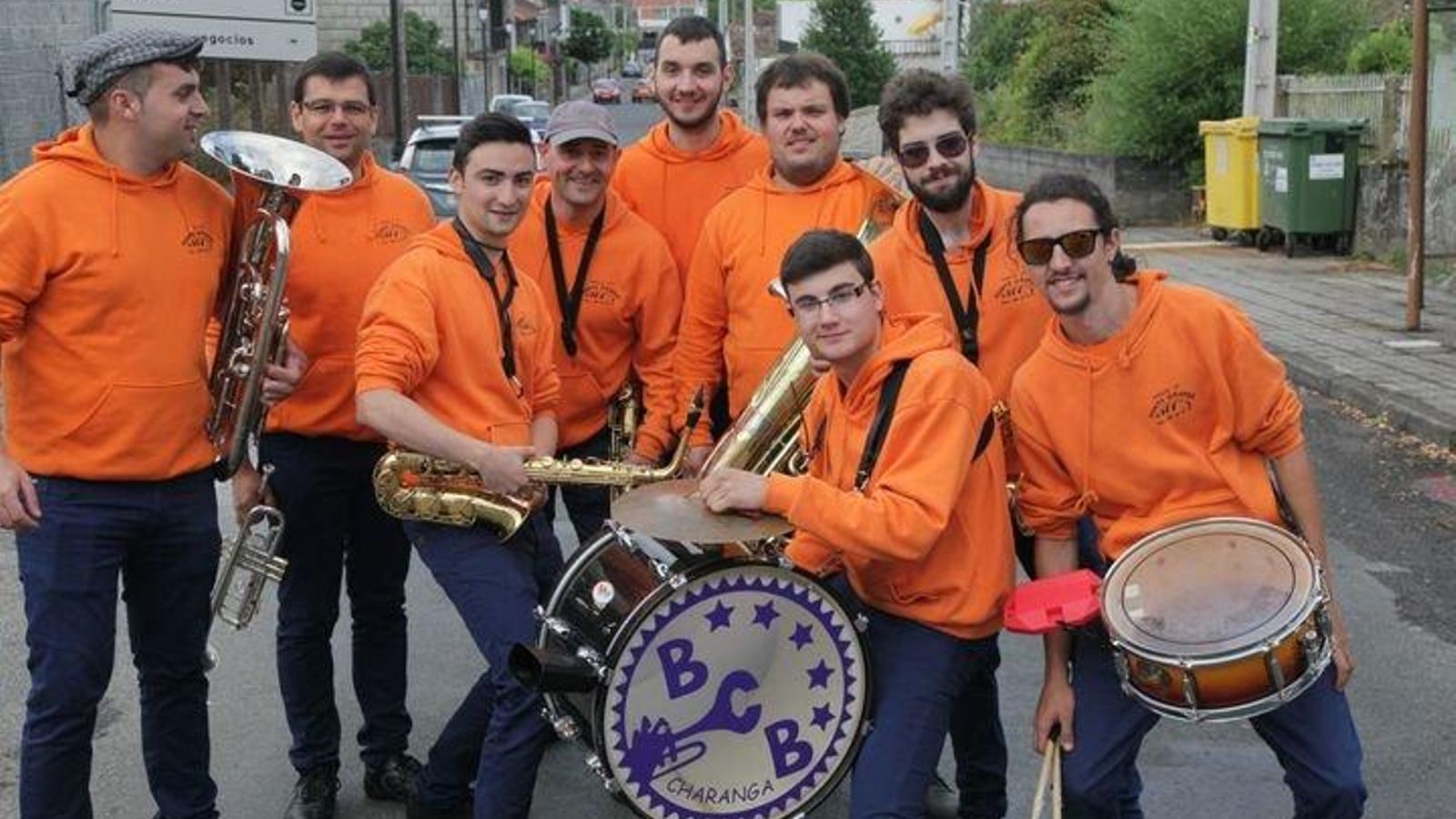 Cenlle. 14-06-2015.Fiesta del vino tinto en Cenlle. BcB, Charanga.  José Paz