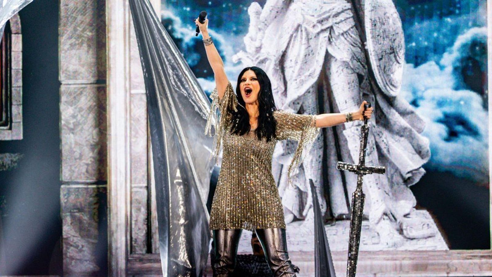 Laura Pausini en un concierto.