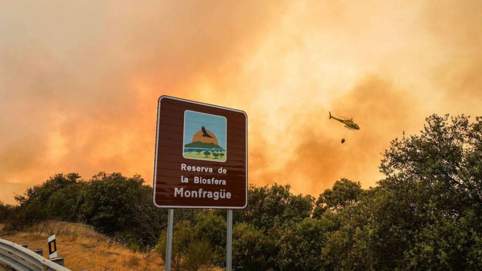 Incendio en la reserva de la biosfera de Monfragüe (Extremadura).