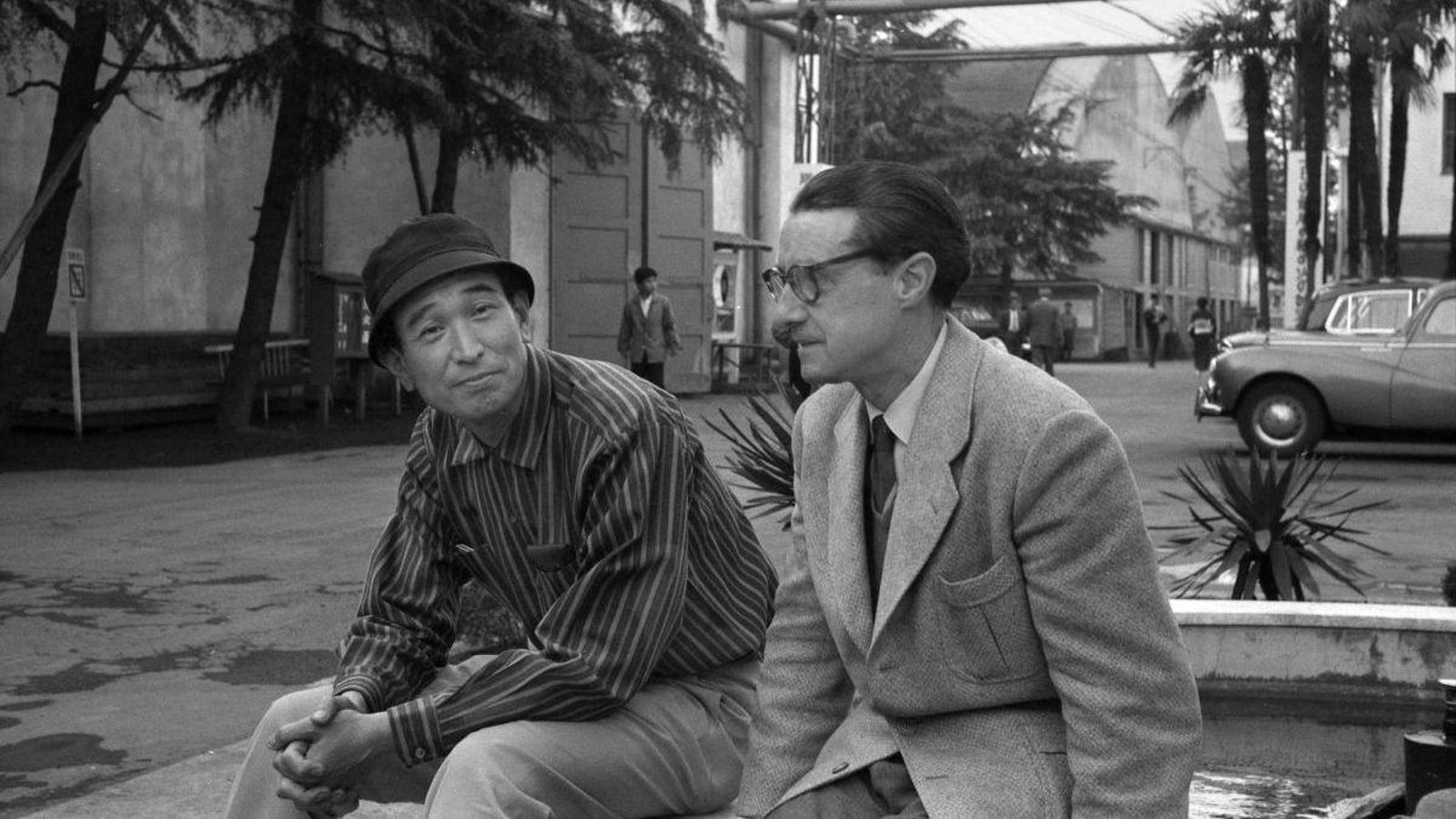 José Suárez con el cineasta japonés Akira Kurosawa, en uno de sus viajes a Japón.