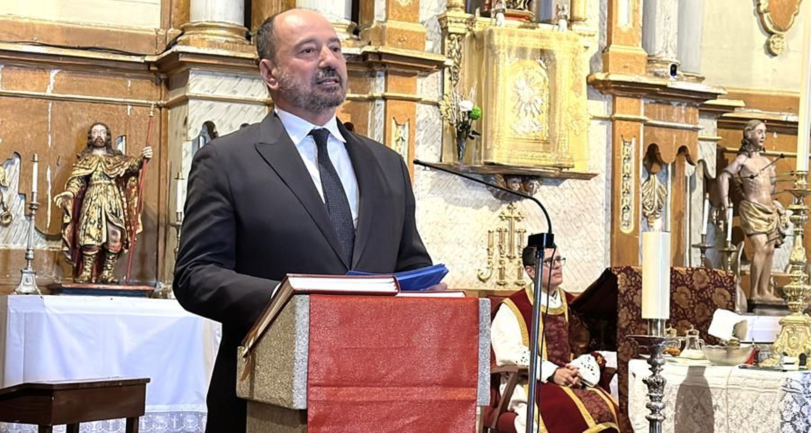 Galería | La Semana Santa de Castro Caldelas, una oportunidad para descubrir la Galicia interior