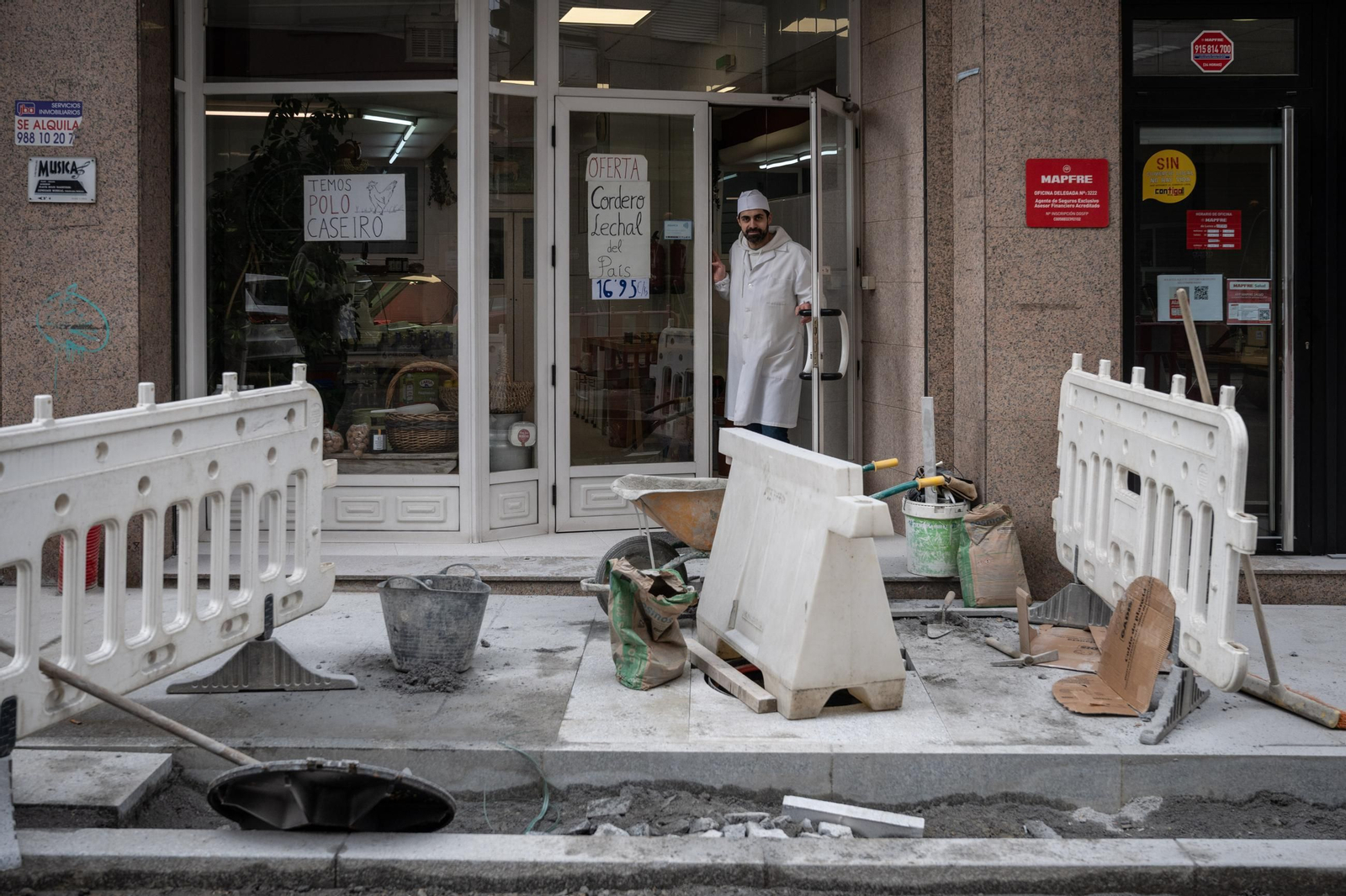 Galería | Así se encuentra la Avenida de Portugal tras la paralización de las obras por impagos del Concello de Ourense