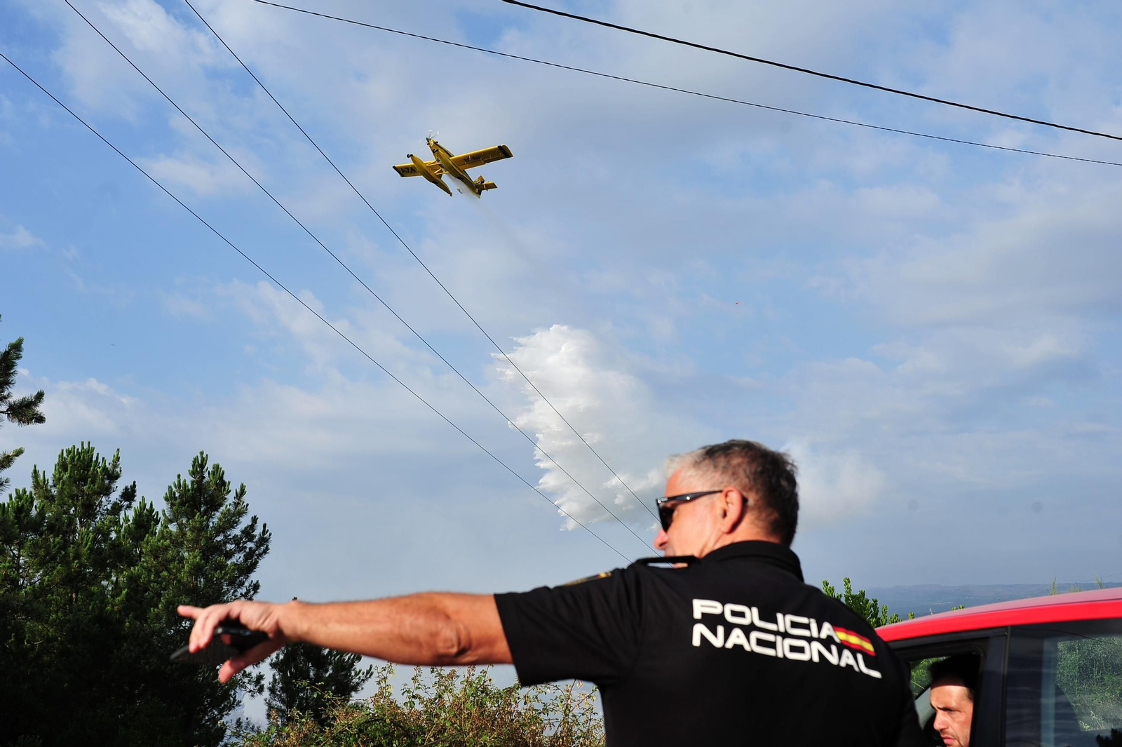 Galería | Despliegue de medios para extinguir un incendio en Rante