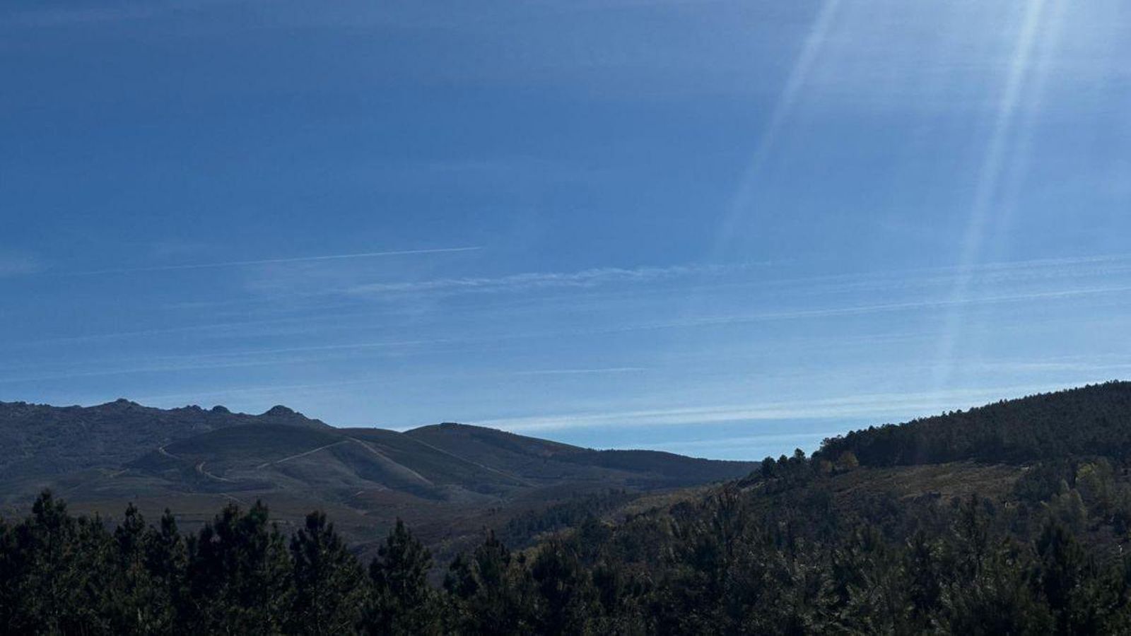 La sierra de San Mamede vista desde Piás (Maceda).