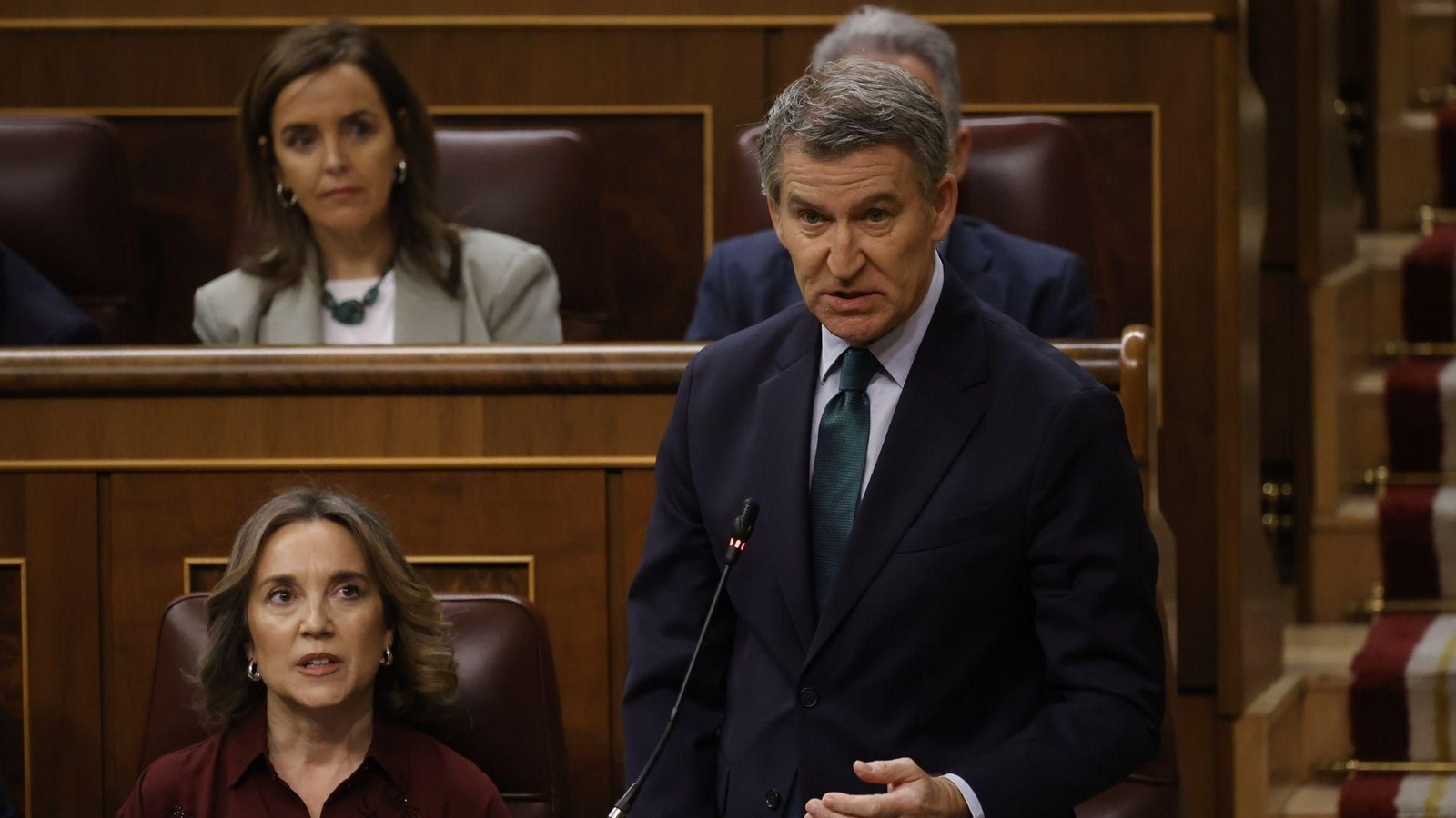 La secretaria general del PP, Cuca Gamarra y el presidente del PP, Alberto Núñez Feijóo.