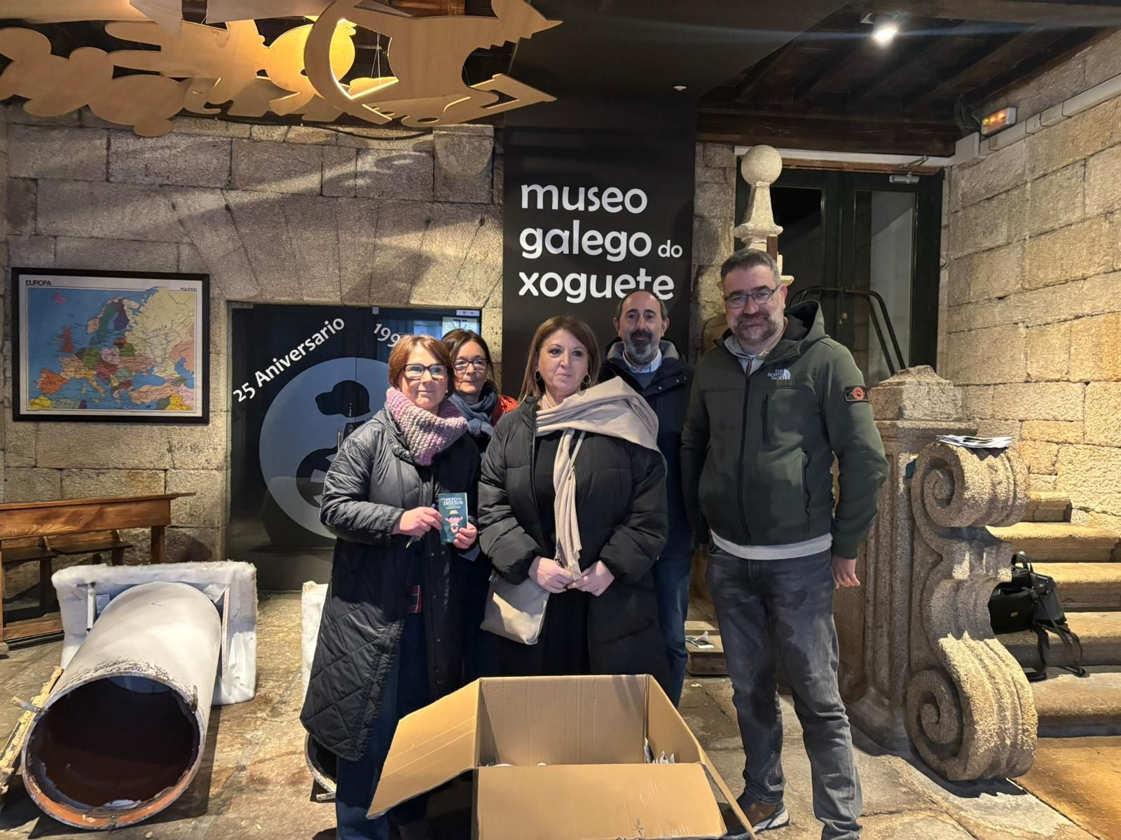 Os encargados da realización do sorteo.