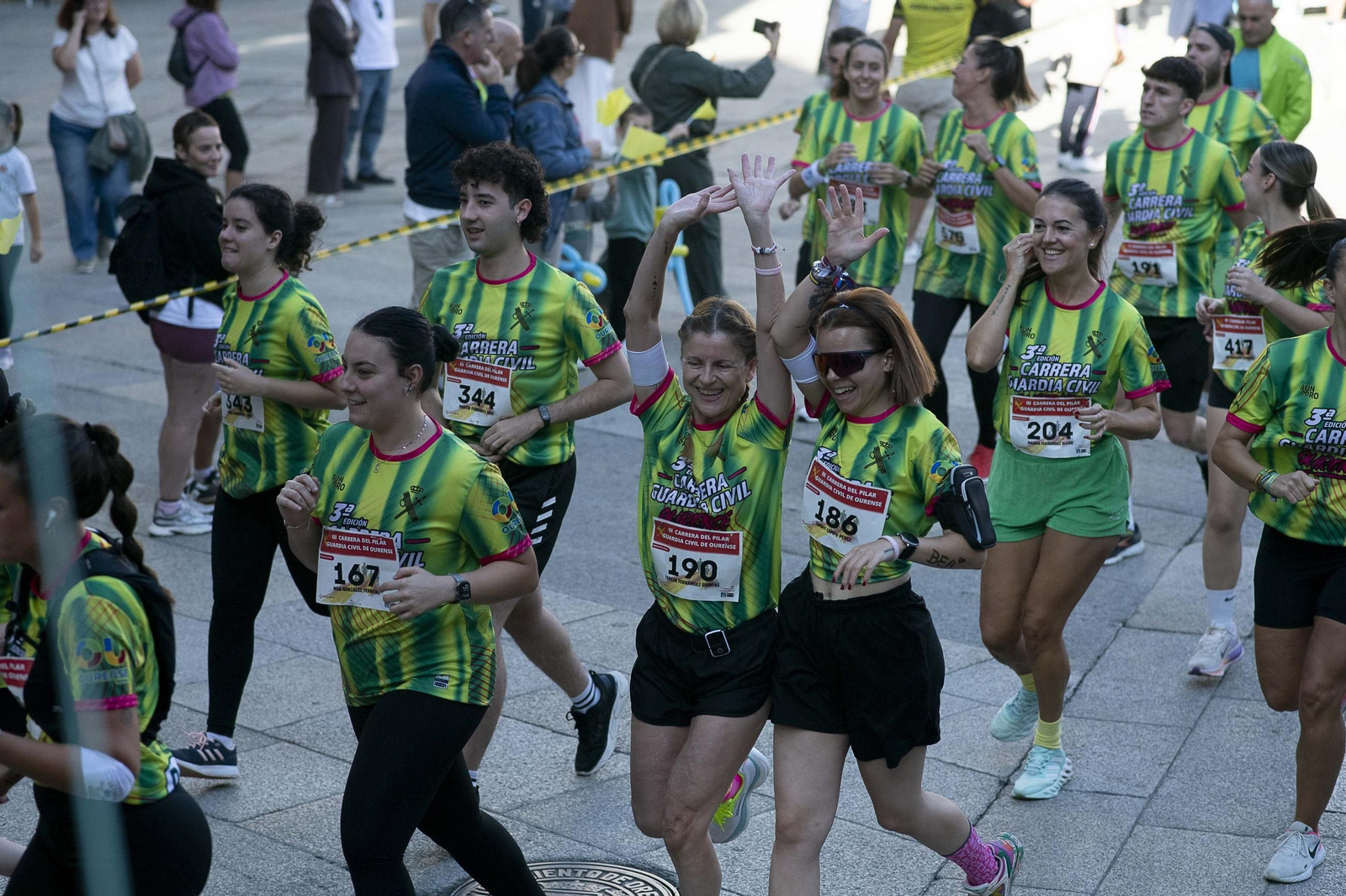 Galería | Ourense disfruta de la Carrera de la Guardía Civil un año más