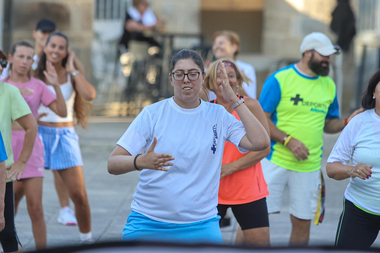 Galería | Un centenar de personas se activan con la sesión de zumba de +Deporte Atlántico