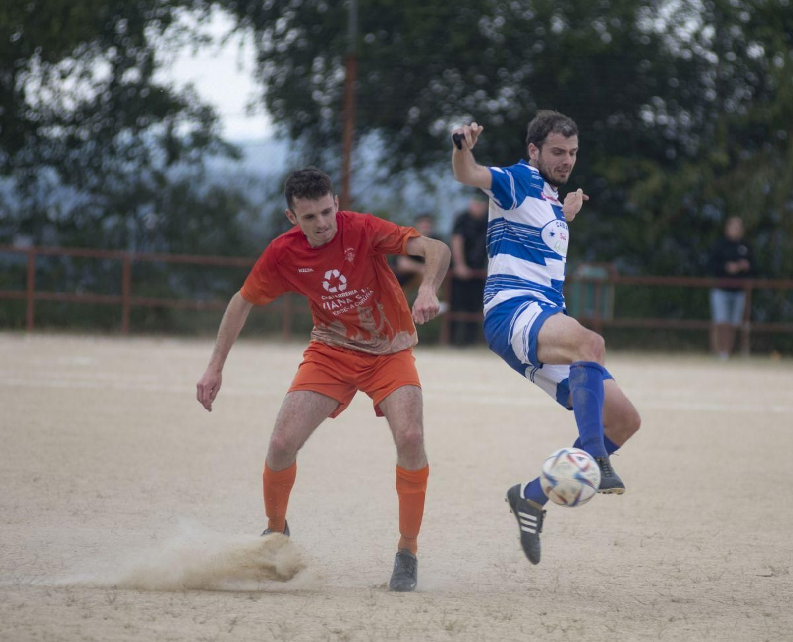Partido de fase de ascenso a 1ª Galicia de fútbol entre el Taboadela y el Viana.
Foto: Xesús Fariñas