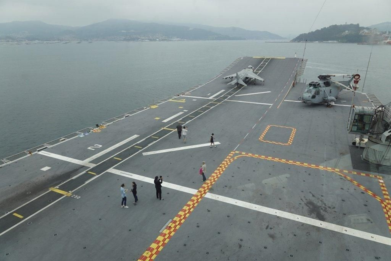 El portaviones Juan Carlos I en Vigo  (12) (1024x684)