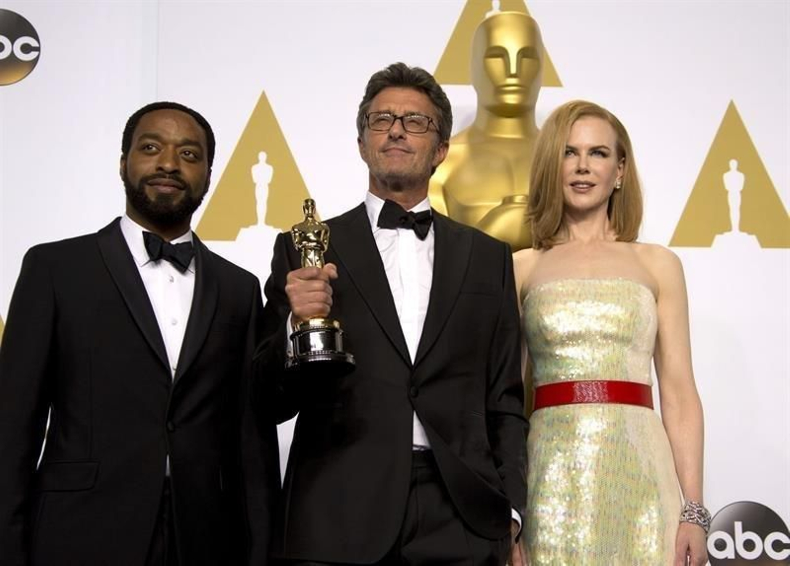 El cineasta polaco,Pawel Pawlikowski,acompañado por la actriz australiana Nicole Kidman,d, el actor Sean Penn (2i) y Chiwetel Ejiofor.