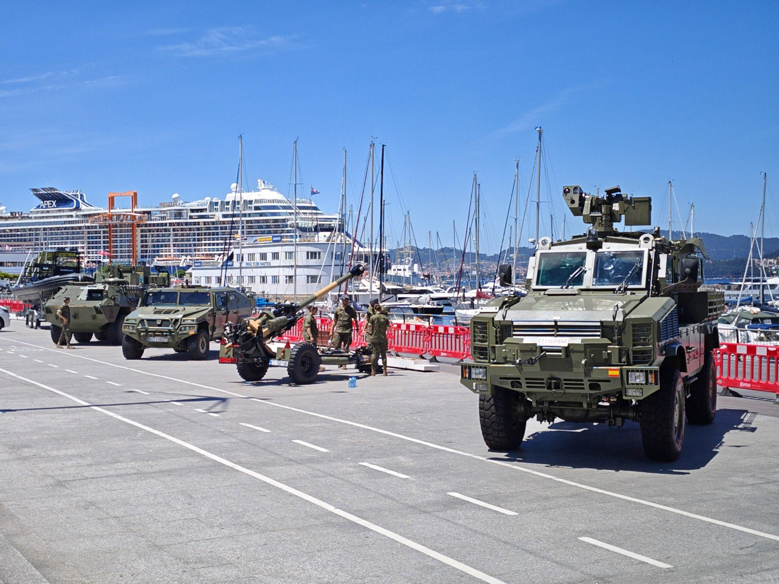 Galería | Las Fuerzas Armadas recogen sus bártulos tras una semana en Vigo