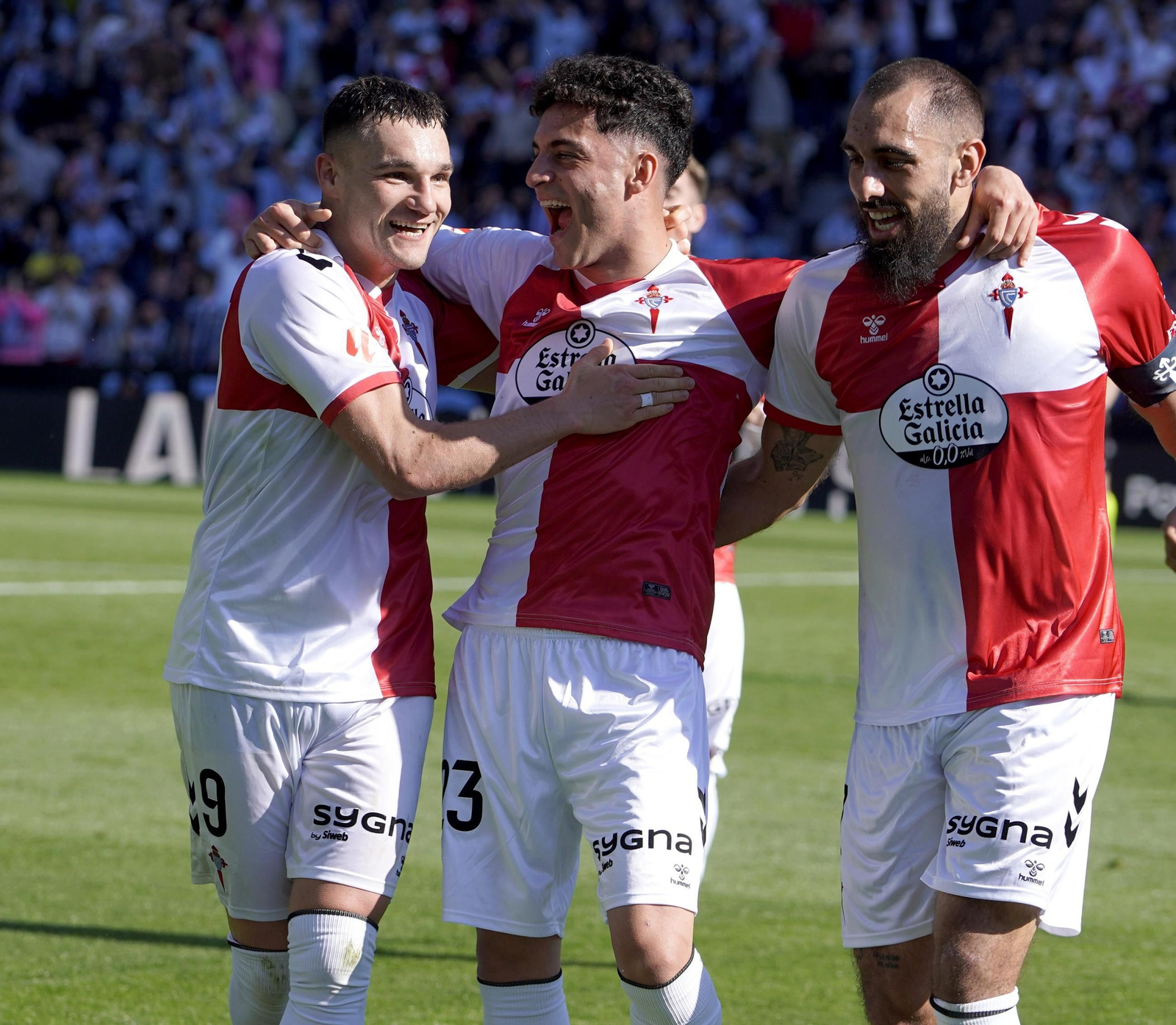 Galería | El Celta y el Alavés se miden en Balaídos