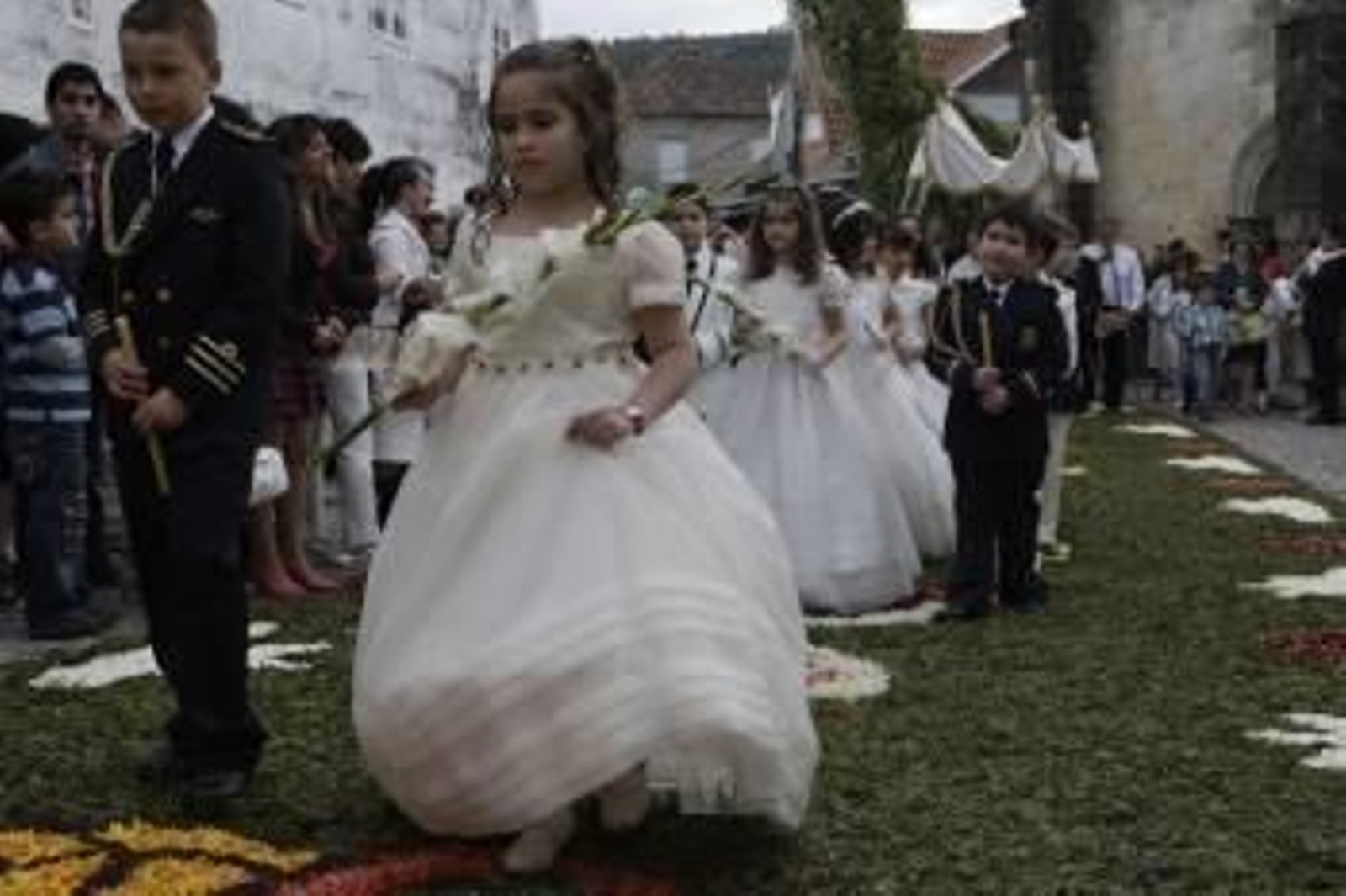 Los niños siguen optando en su mayoría por tomar la Primera Comunión religiosa. En imagen, comuniones el día del Corpus Christi, una de las fechas tradicionales.