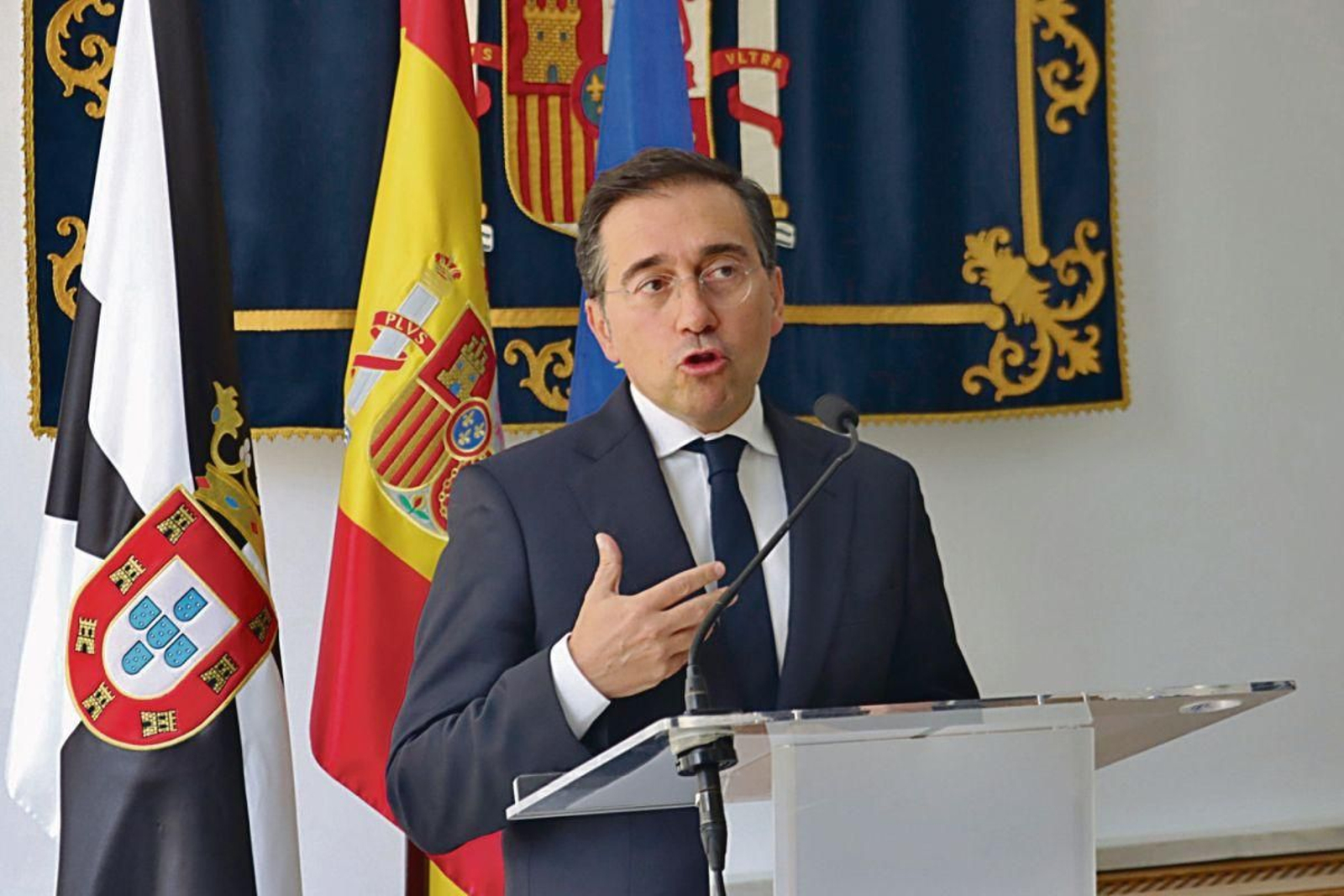 José Manuel Albares, en la rueda de prensa, en Ceuta.