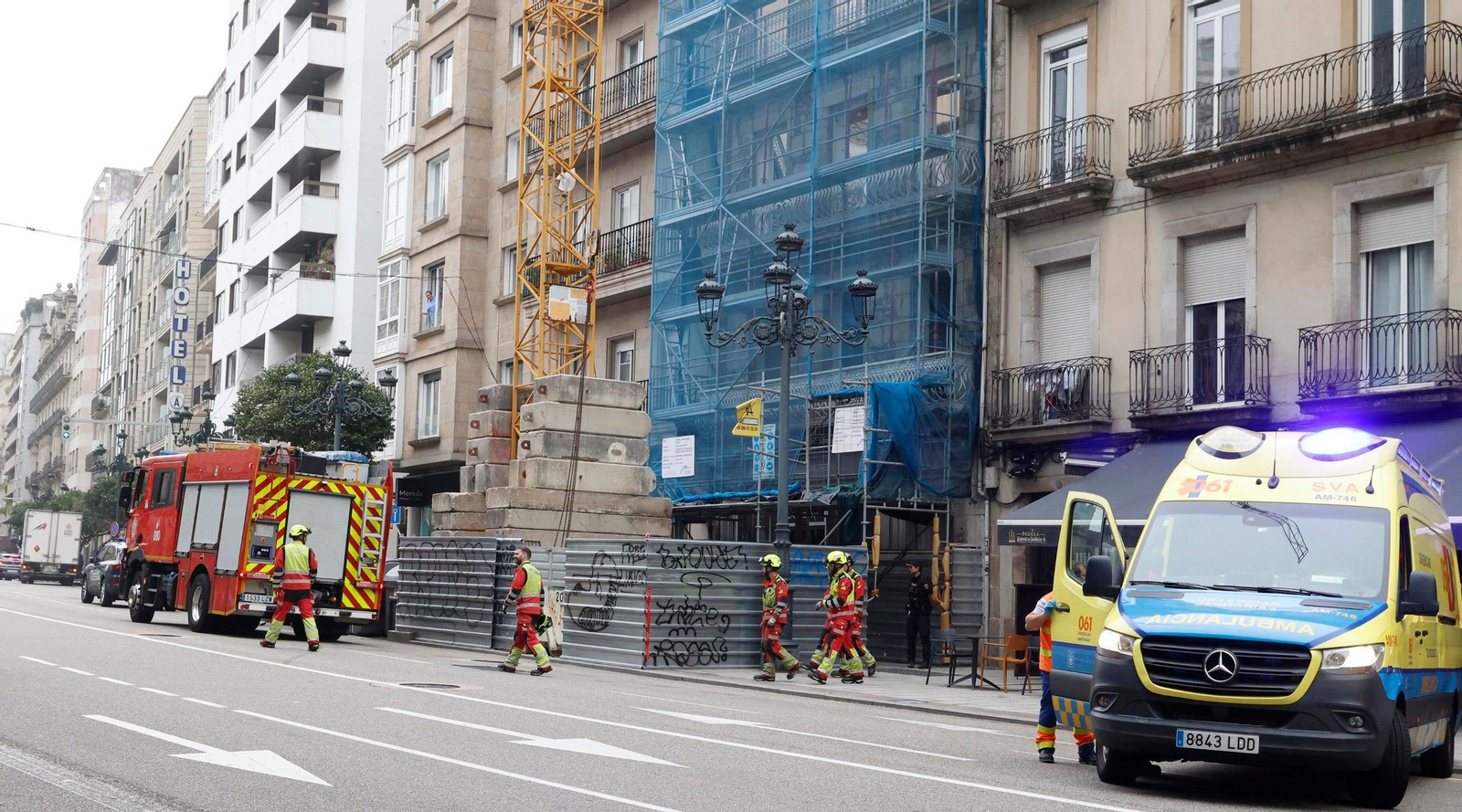 Galería | Las imágenes del derrumbe en una obra de García Barbón