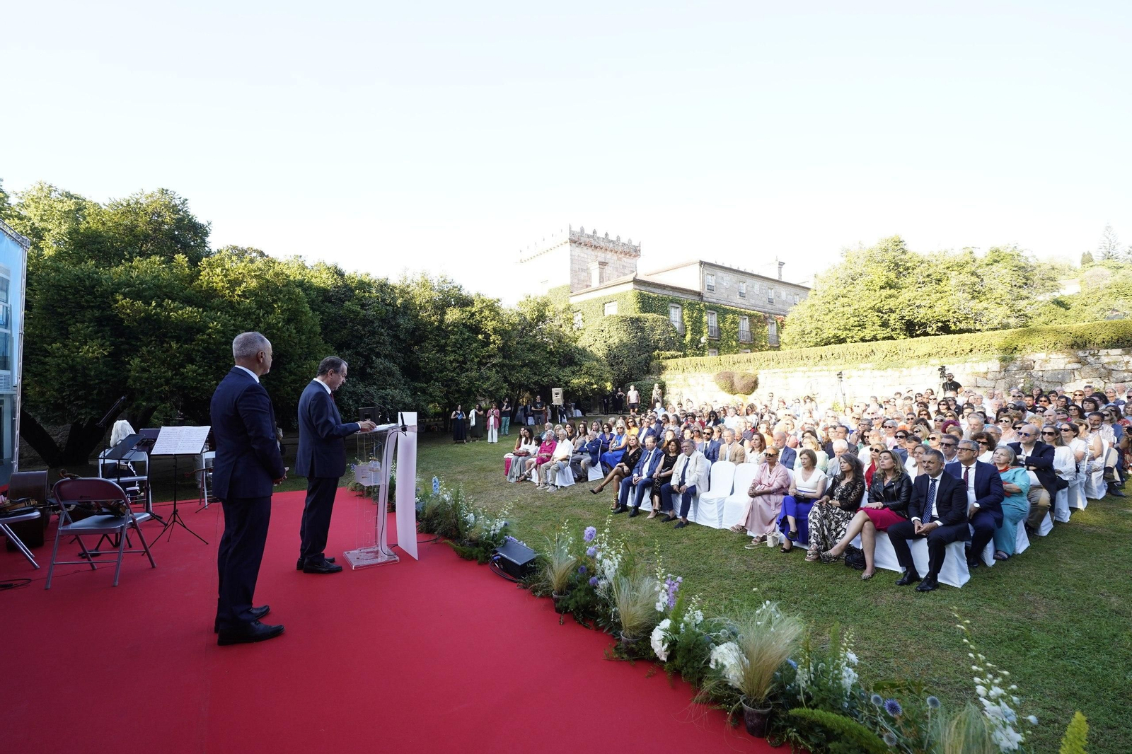 Galería | Vigo celebra o Día de Galicia cun acto en Castrelos