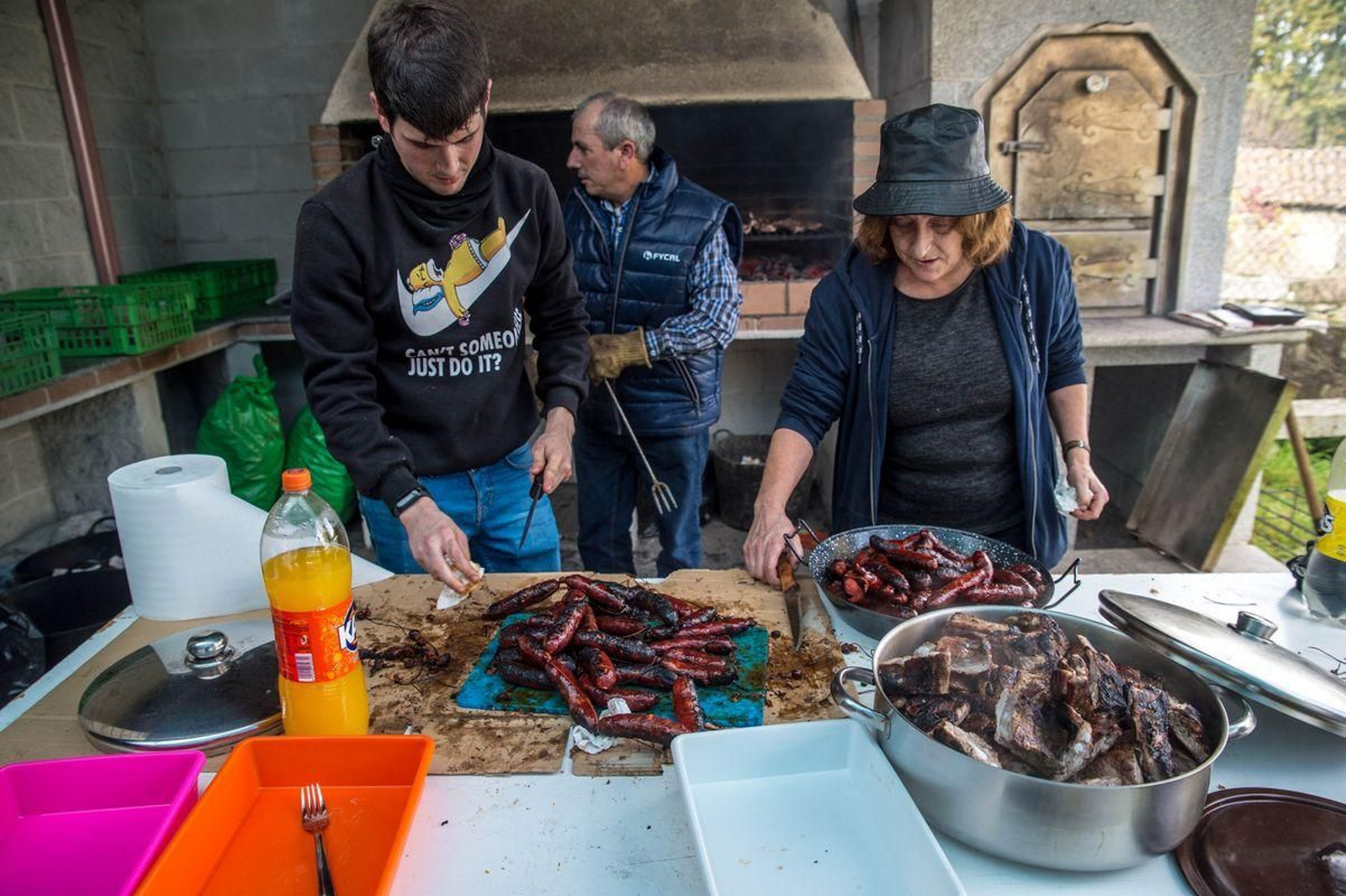 OURENSE (AVV PALMÉS). 10/11/2018. OURENSE. Magostos en Palmés. FOTO: ÓSCAR PINAL