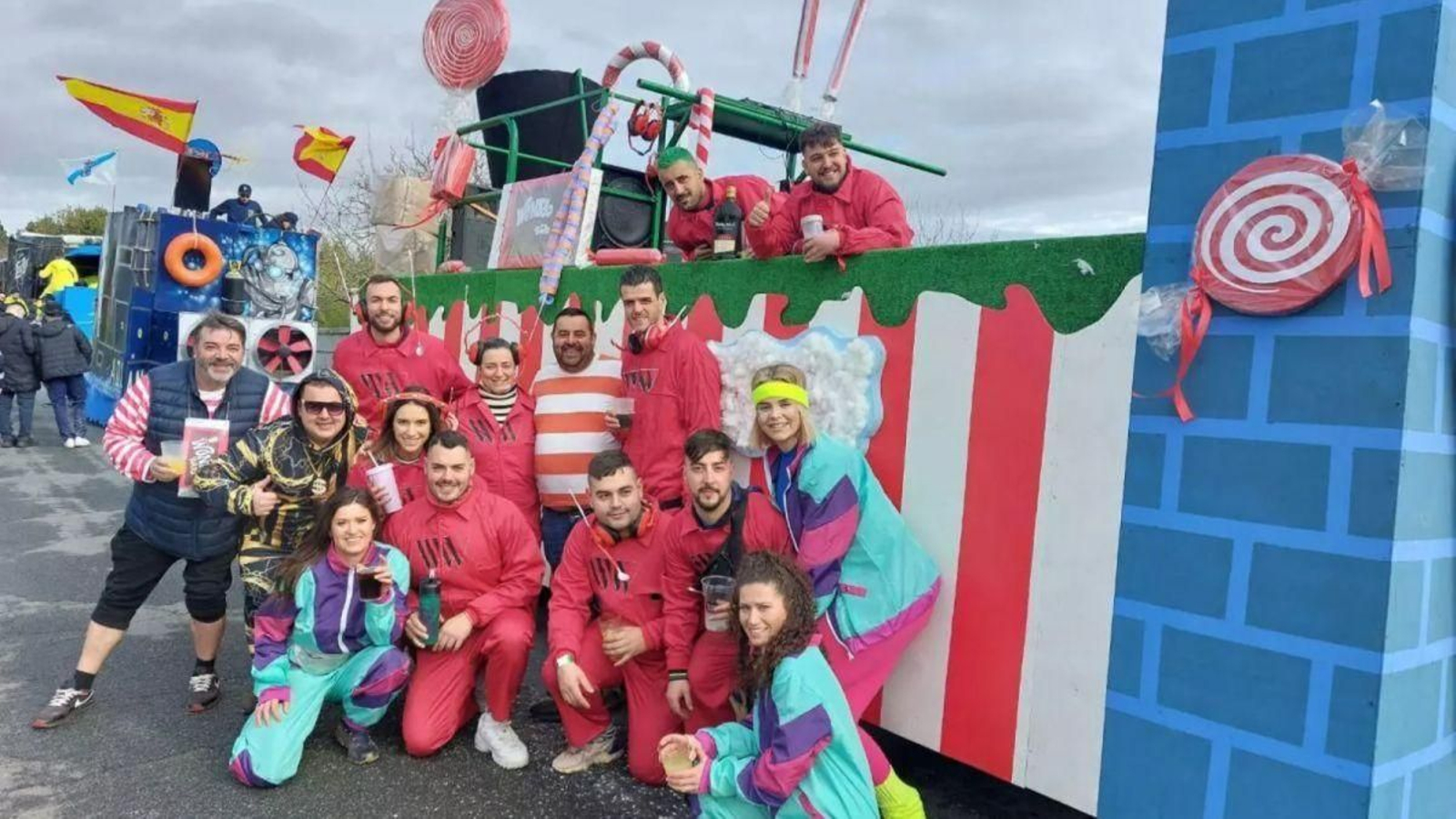 Desfile de pasadas edicións.