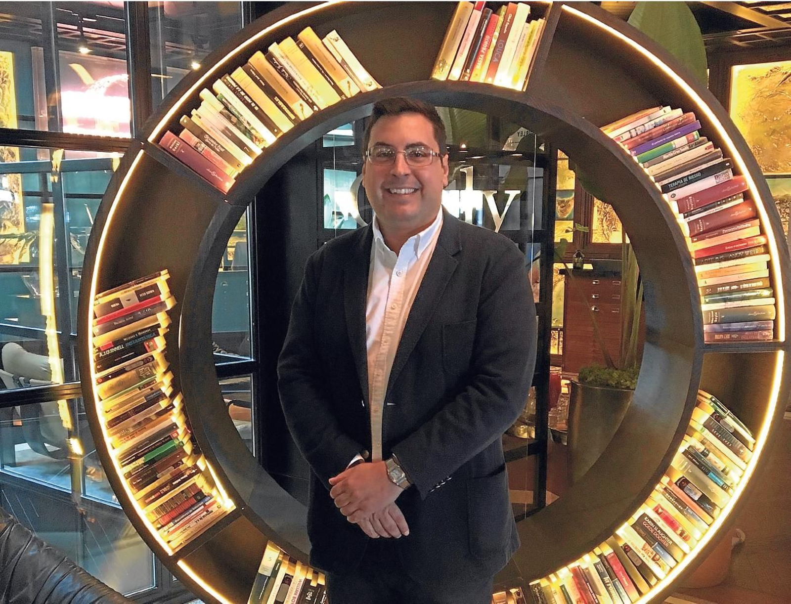 El doctor
Víctor Vidal Lacosta (Foto: Suso Arjomil)